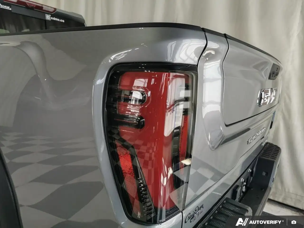 GMC Sierra 2500HD снимка GMC Sierra 2500HD