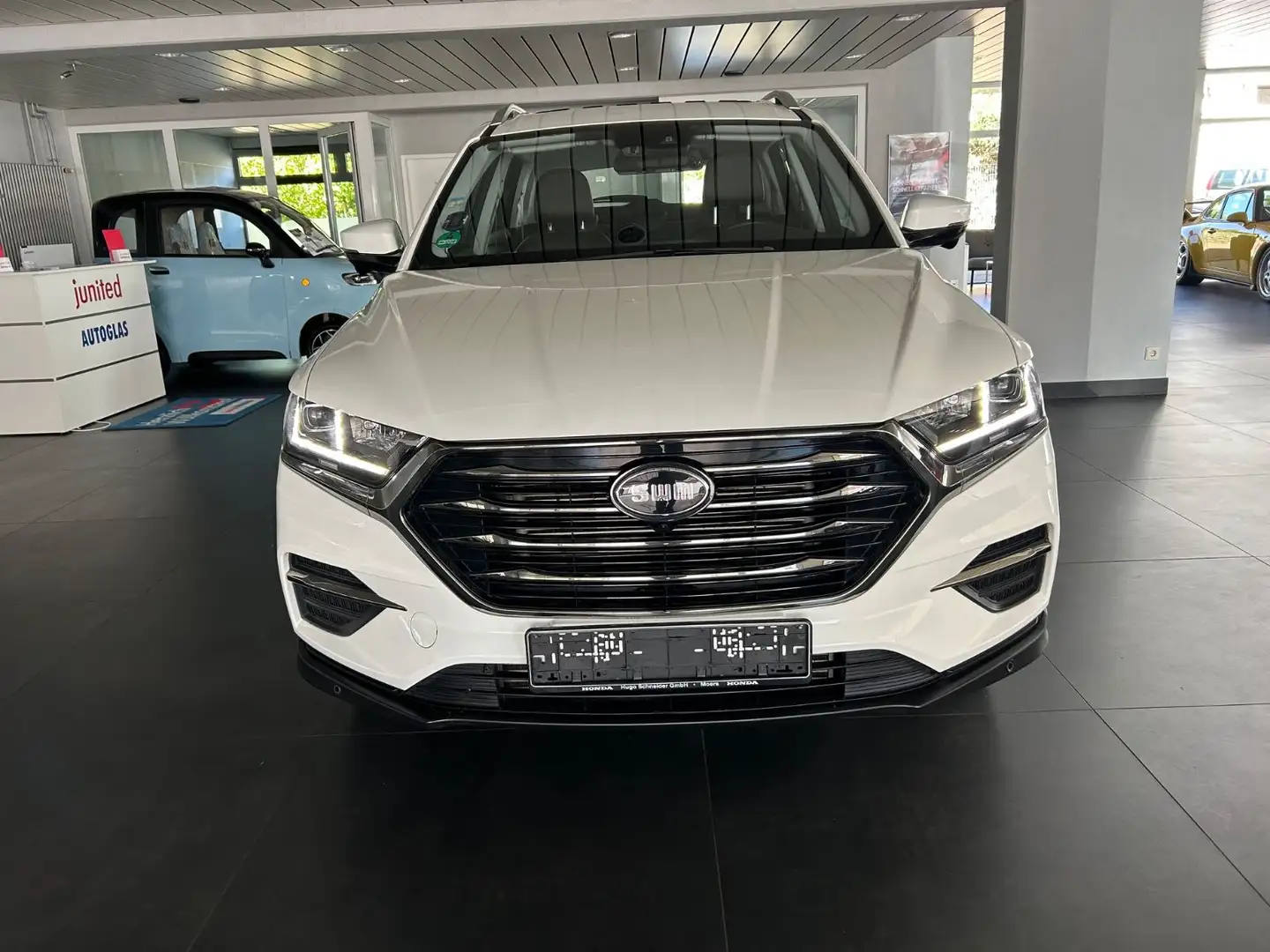 SWM G01 Premium Auto. Pano Leder Navi Kamera Weiß - 2