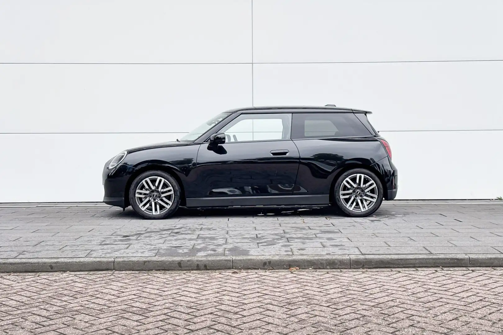MINI Cooper E 3-deurs Electric Classic Pakket L Noir - 2
