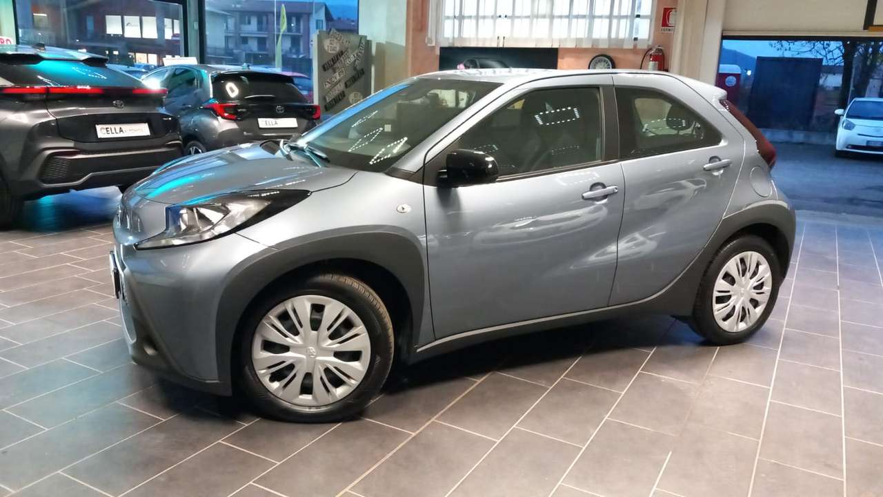 Toyota Aygo X Active 1,0 VVVT-i  M/T