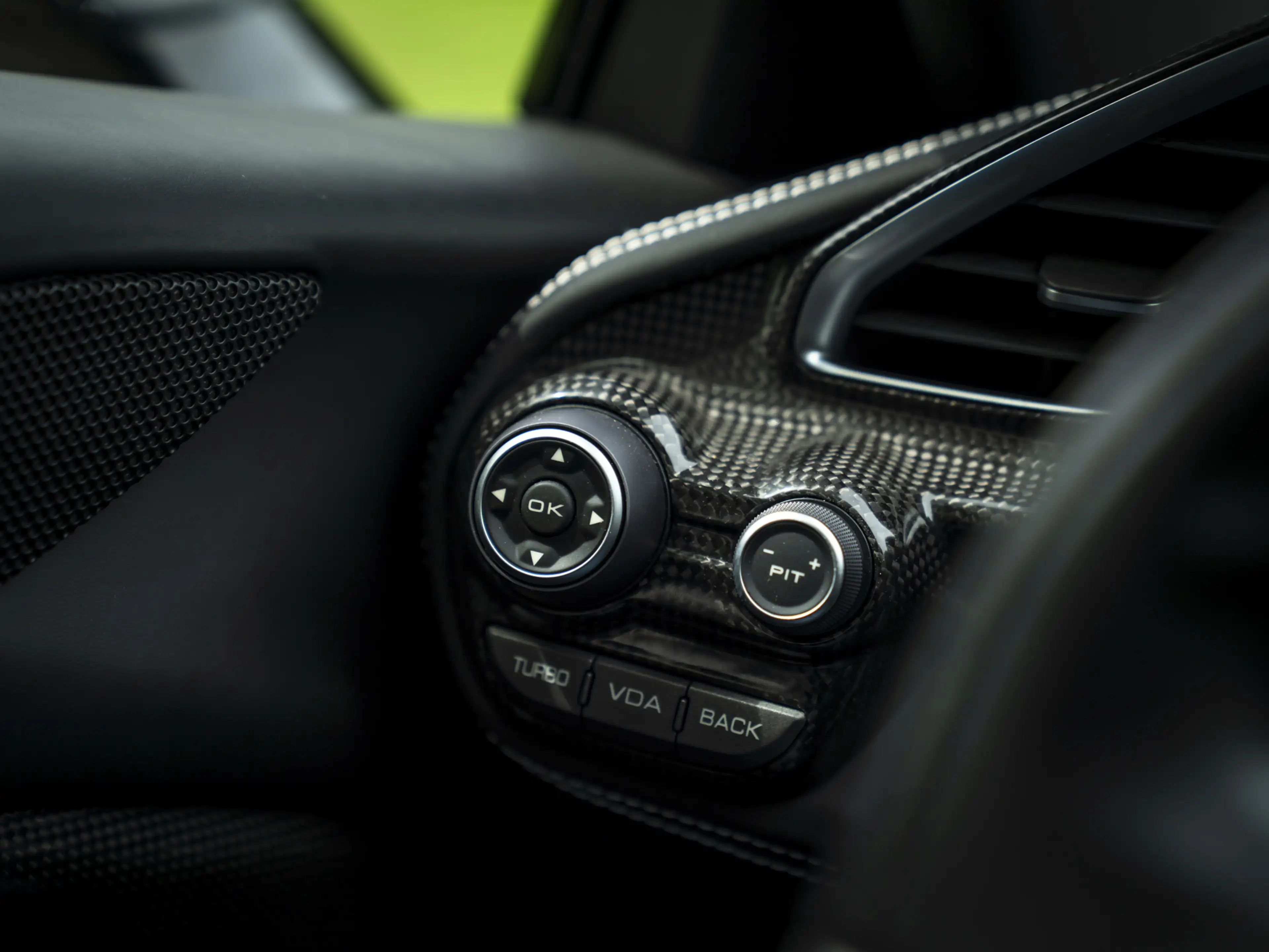 Ferrari 488 3.9 GTB HELE | Veel carbon! | Front-lift | JBL | C — photo 50