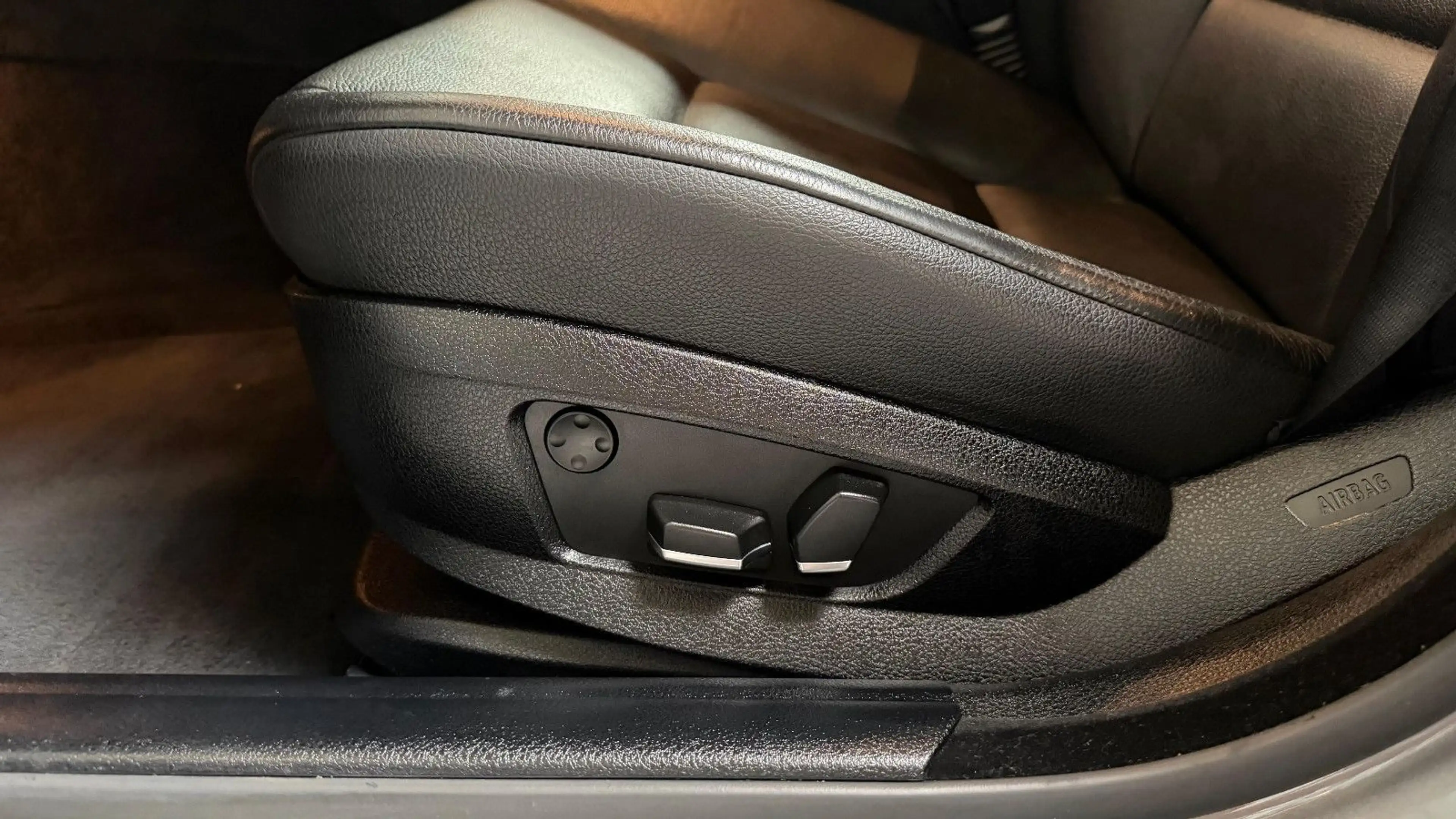 BMW 528 i Leder Xenon PDC Luxury Line Komfortzugang — photo 15