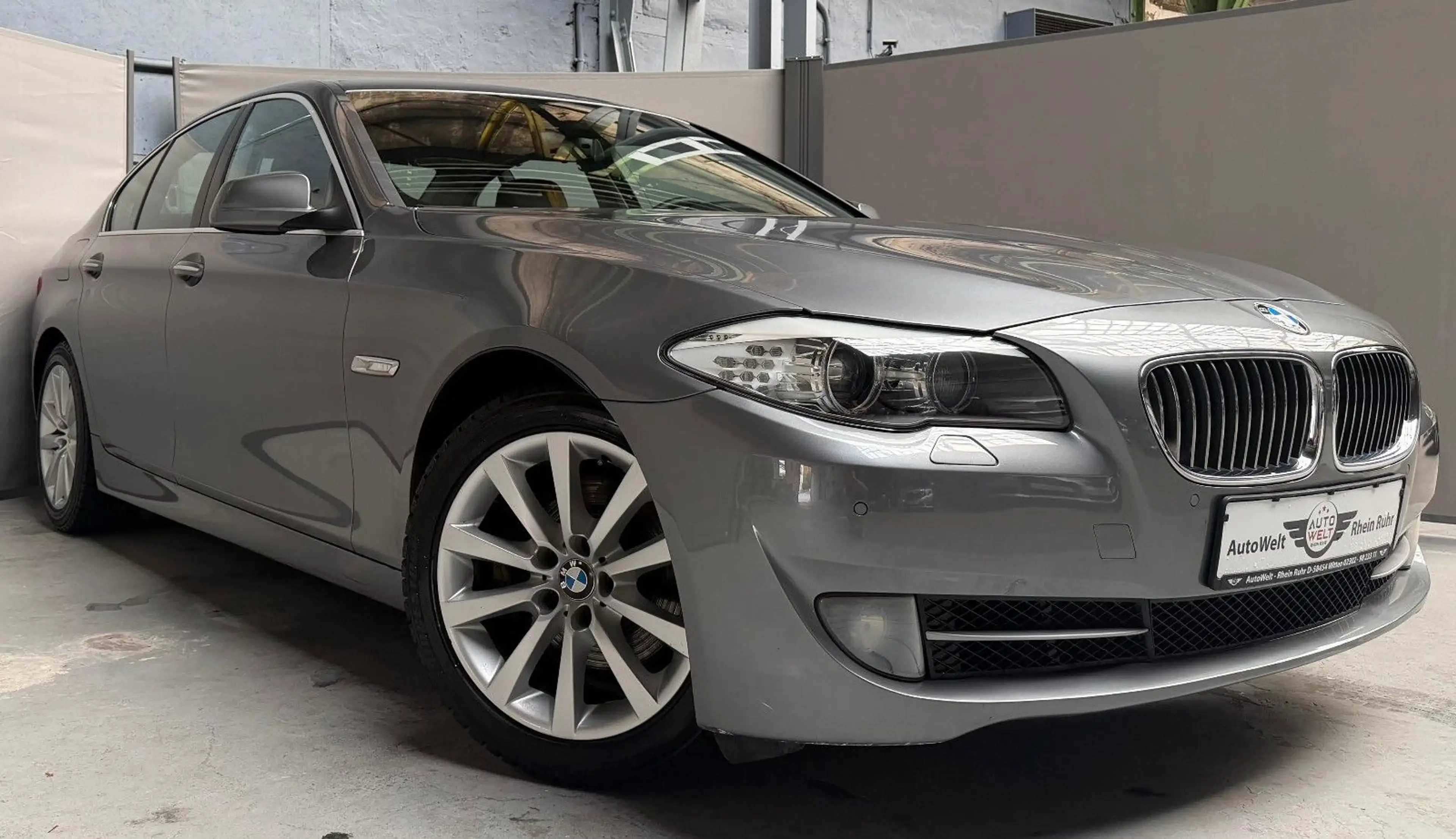 BMW 528 i Leder Xenon PDC Luxury Line Komfortzugang — photo 4