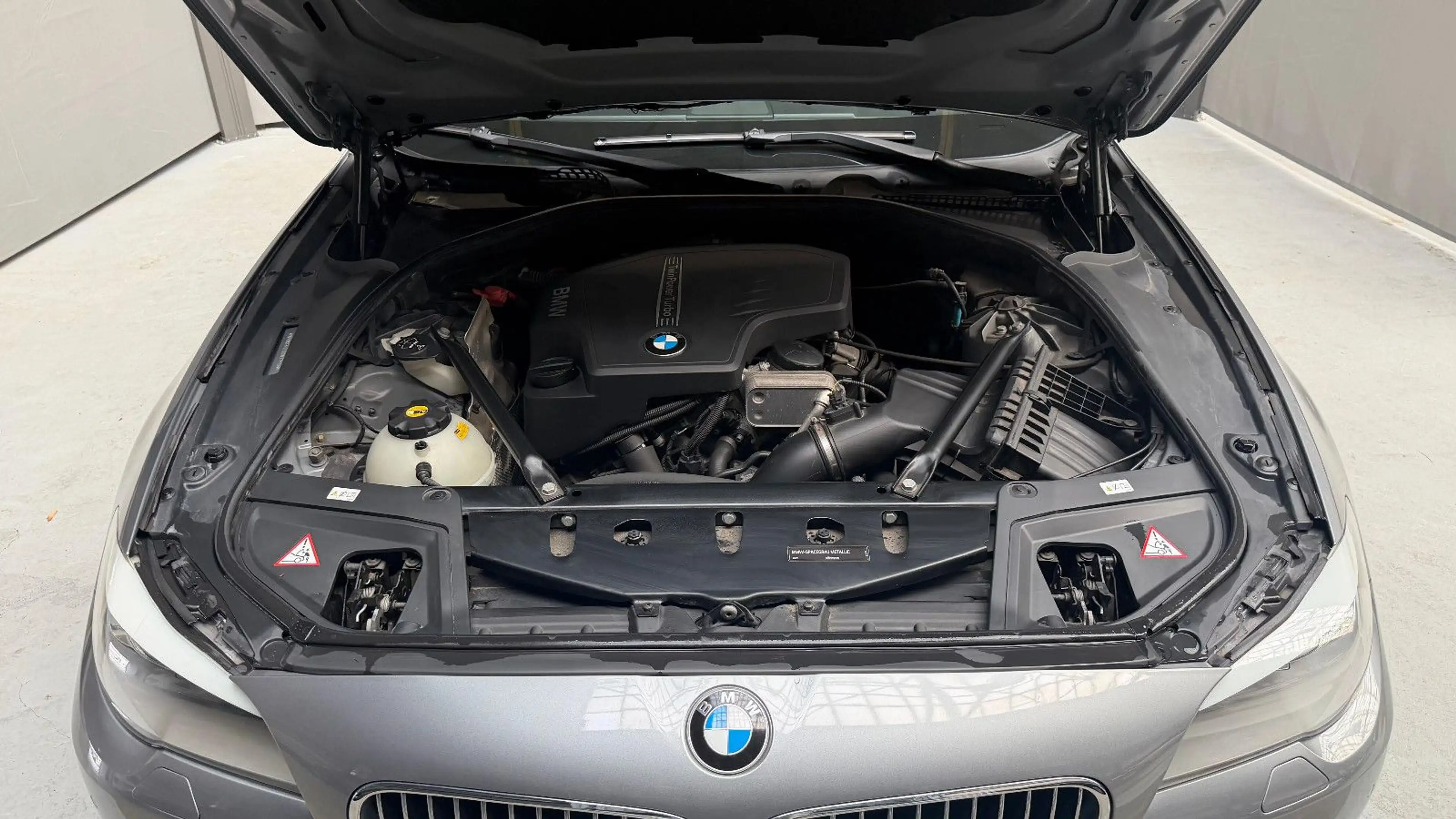 BMW 528 i Leder Xenon PDC Luxury Line Komfortzugang — photo 11