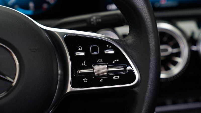 Mercedes-Benz CLA 180 Limousine Progressive *LED*AMBIENT*NAVI* — photo 14