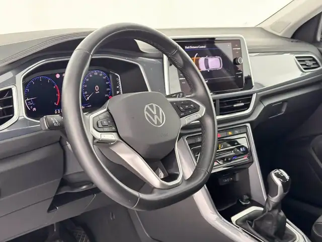 Volkswagen T-Roc view 20