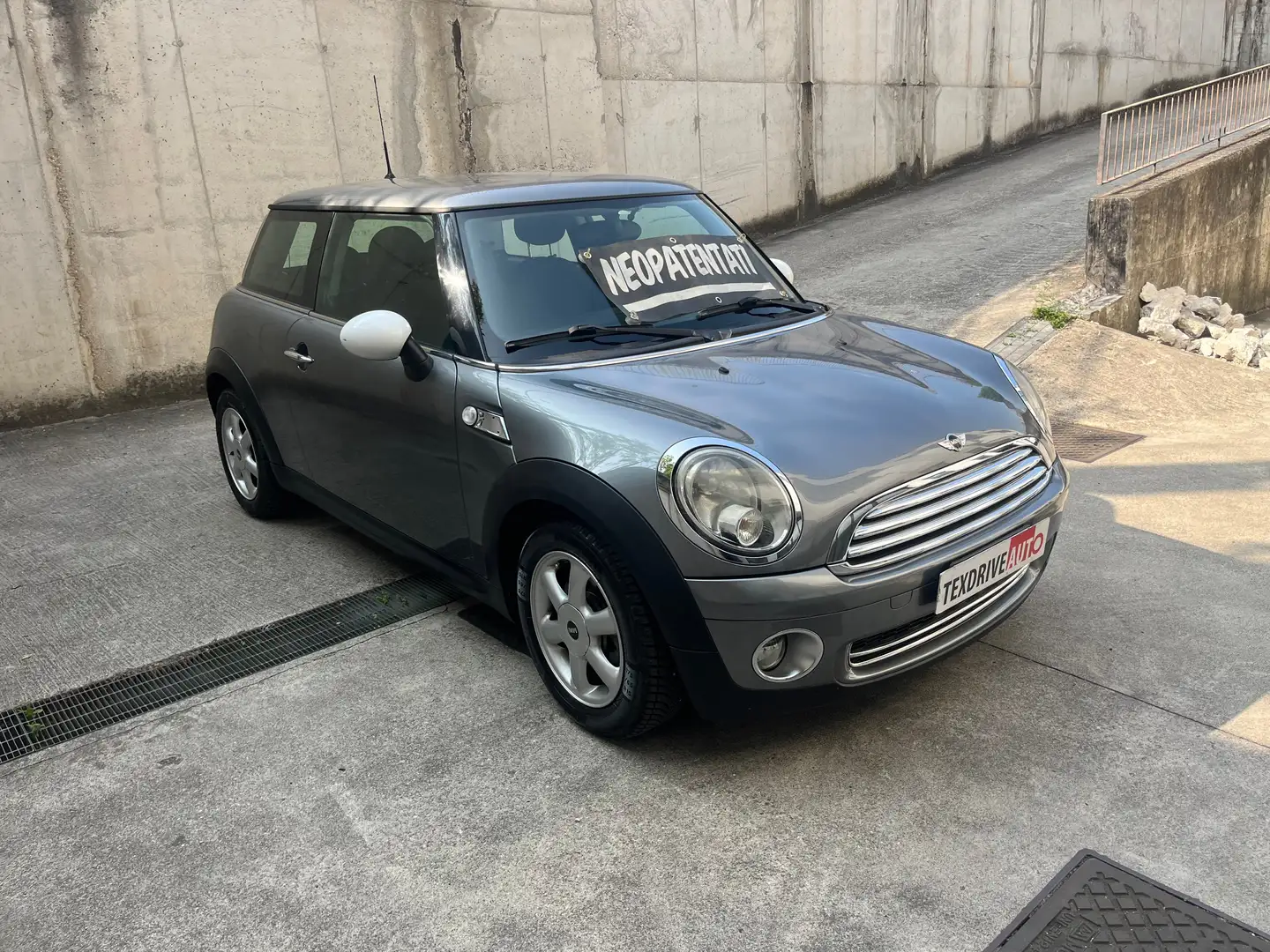 MINI One Mini 1.4 benzina Gris - 2