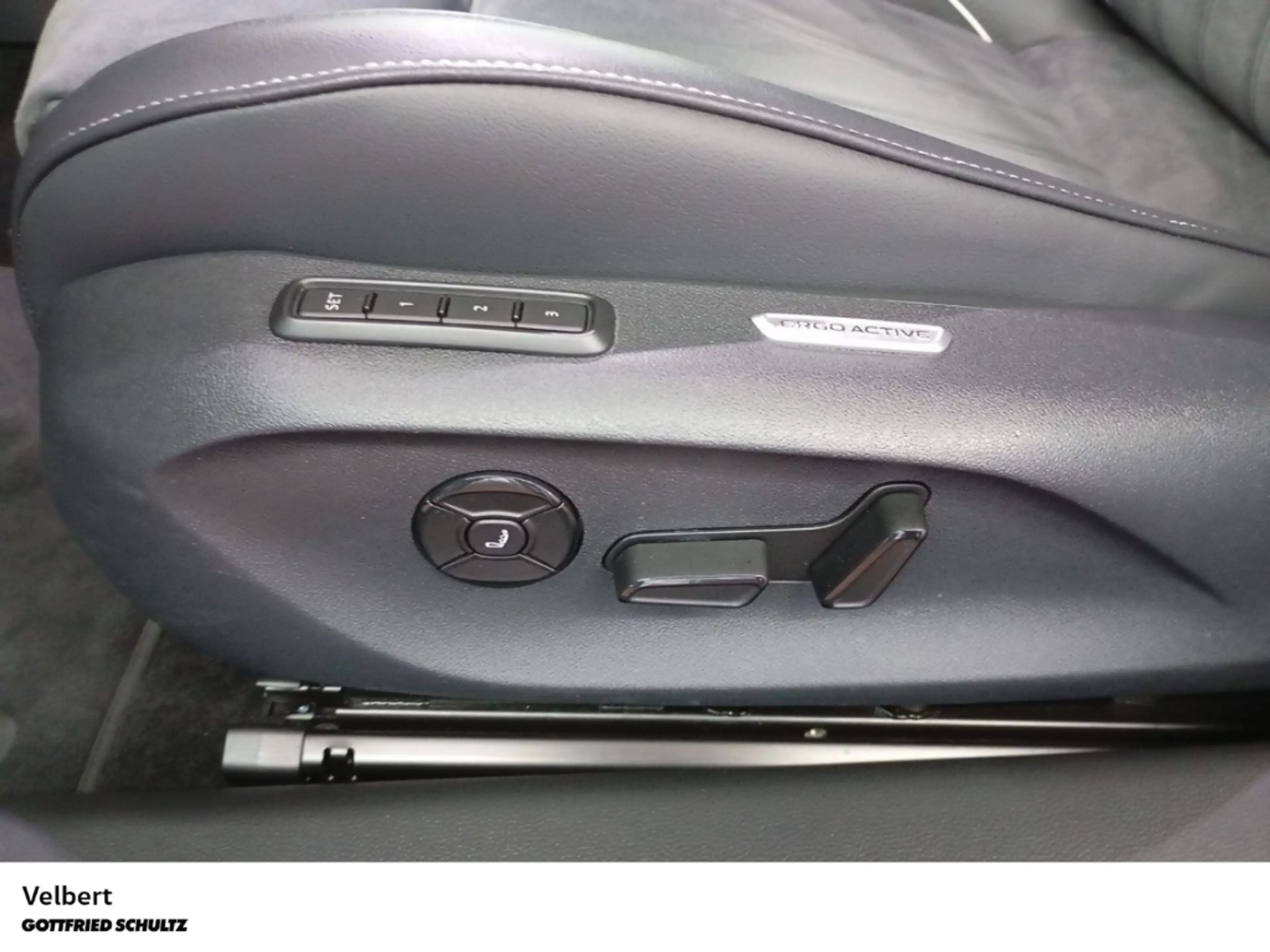 Volkswagen Passat Variant VW 1.5 eTSI DSG Business - AHK SHZ Lenkradheizung — photo 12