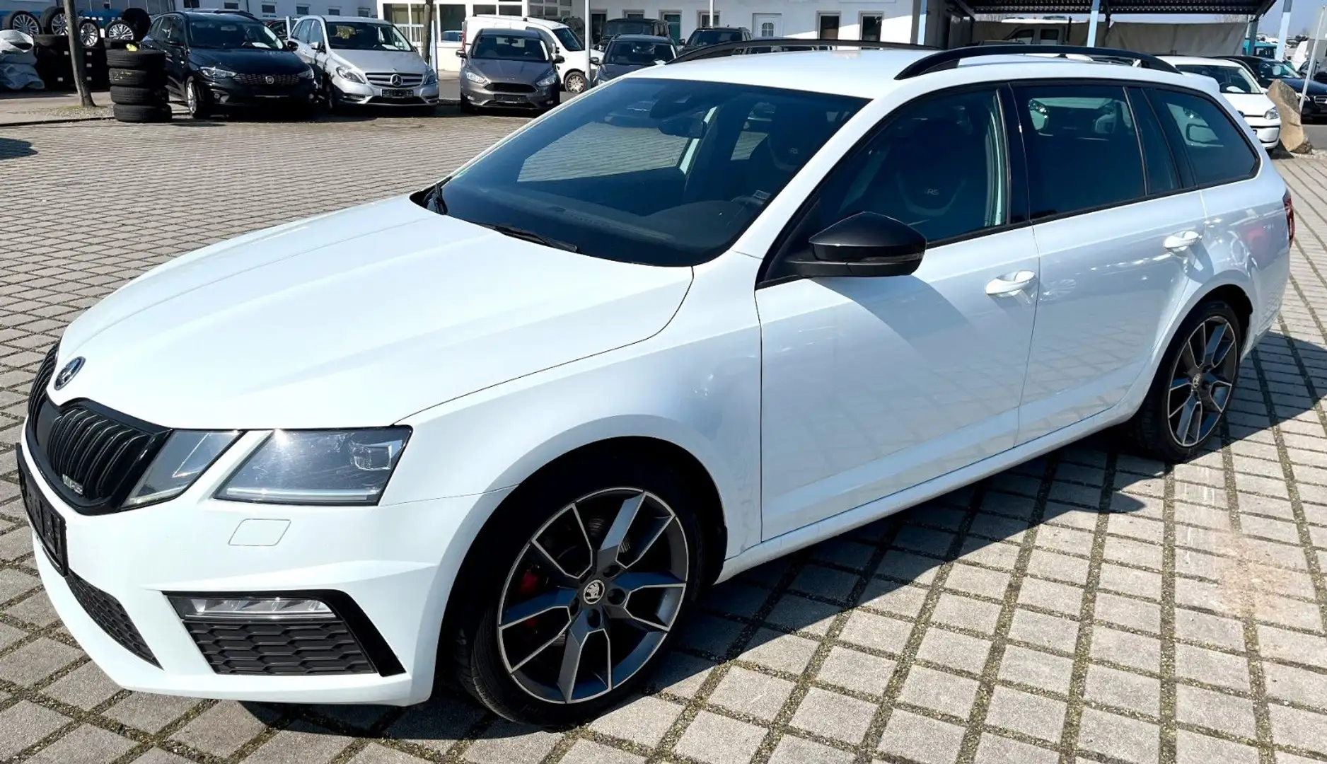 Skoda Octavia 2.0 TDI RS 1-Hd.|DSG|LED|DAB|Navi|AHK Weiß - 2