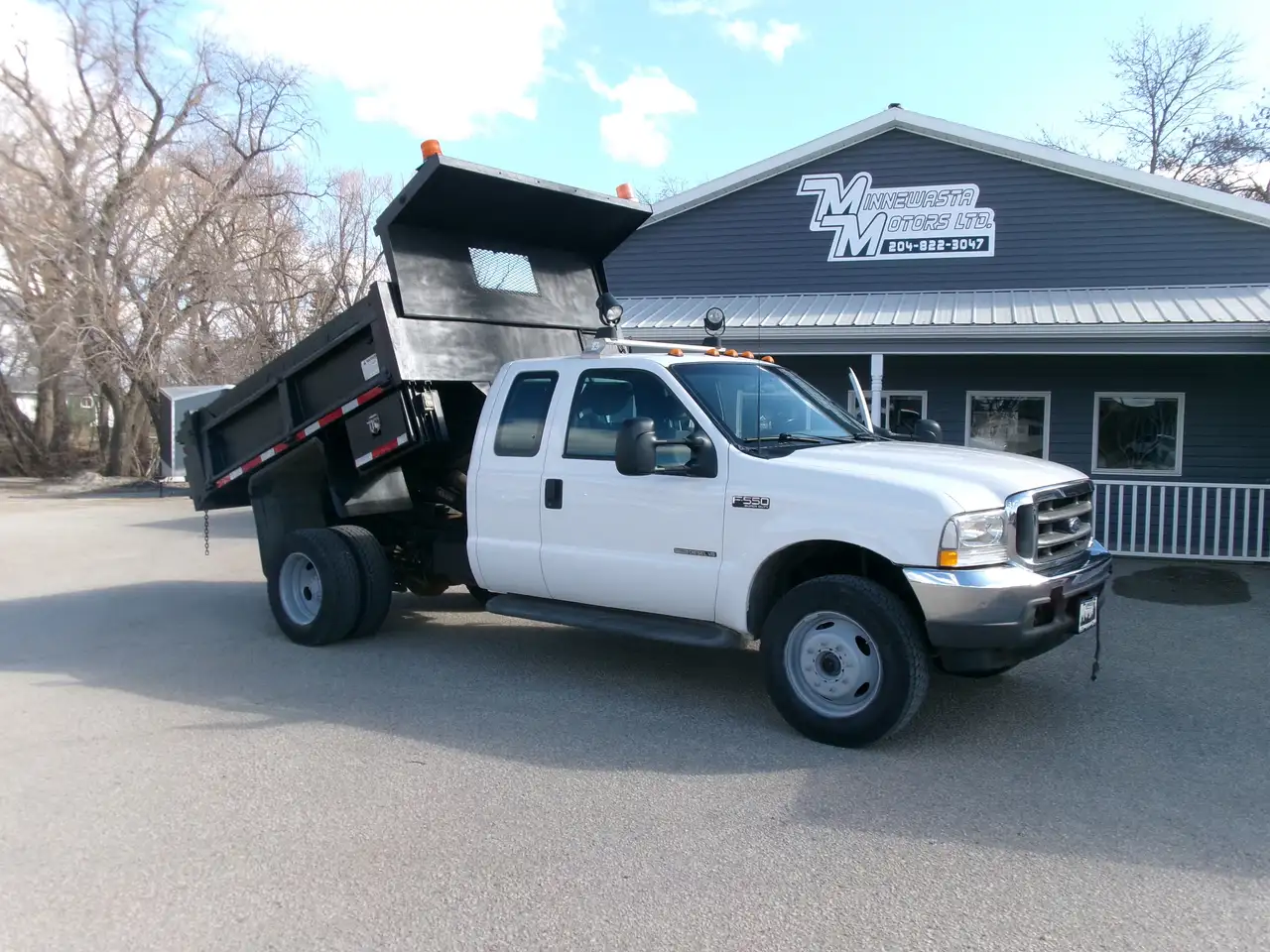 2002 Ford F-550 Super Duty