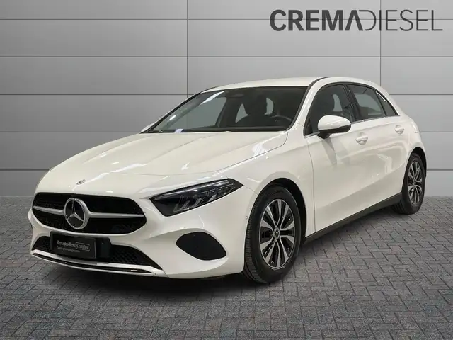 Mercedes-Benz A 180 A 180 d Advanced