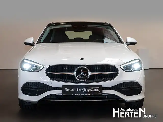 Mercedes-Benz 300 view 2