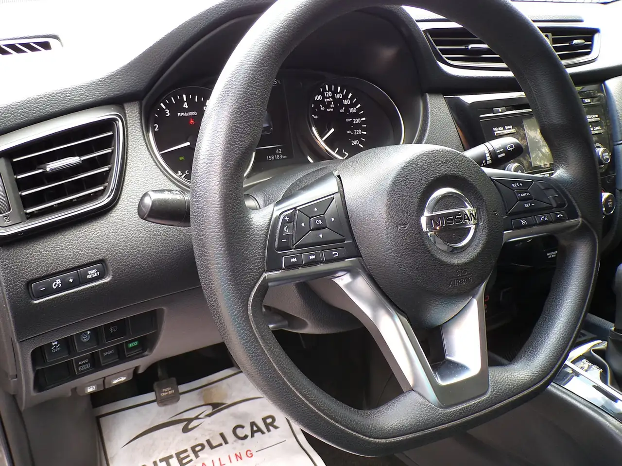 Nissan Rogue снимка Nissan Rogue