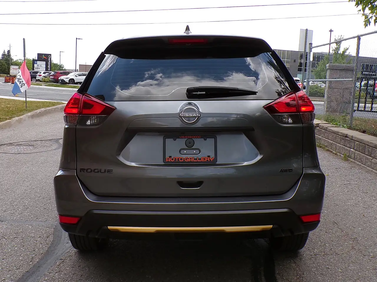 Nissan Rogue снимка Nissan Rogue