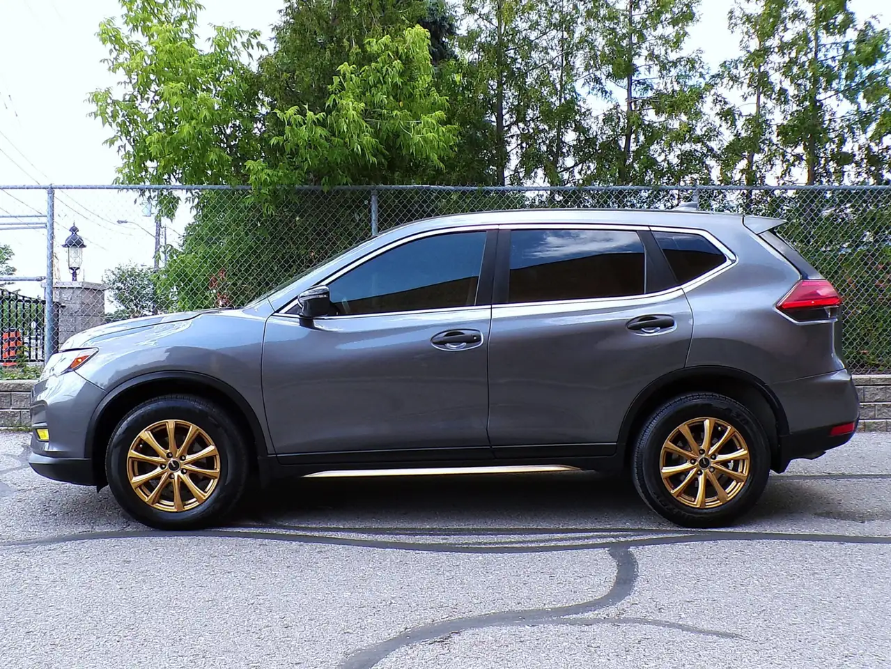 Nissan Rogue снимка Nissan Rogue