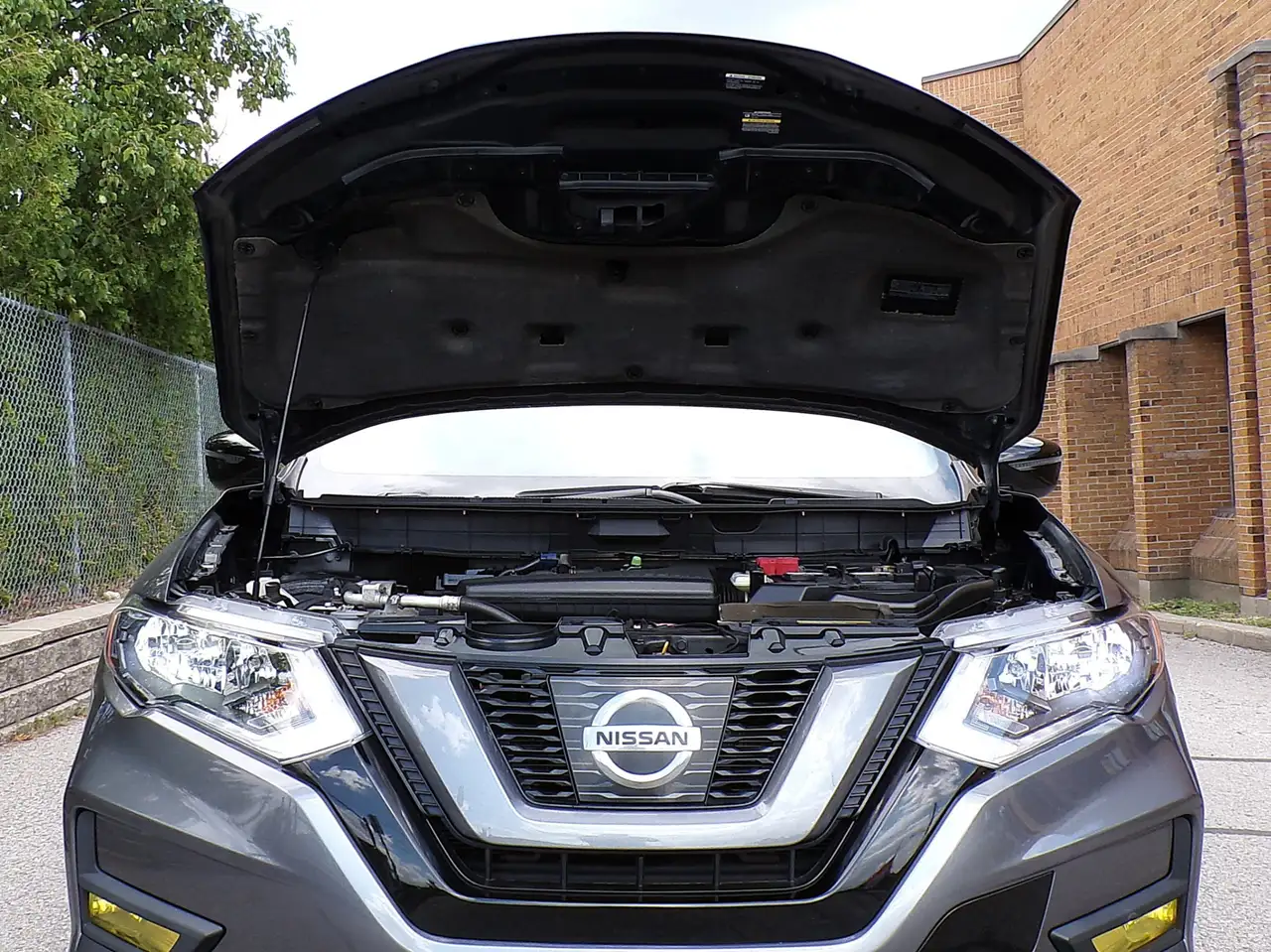 Nissan Rogue снимка Nissan Rogue