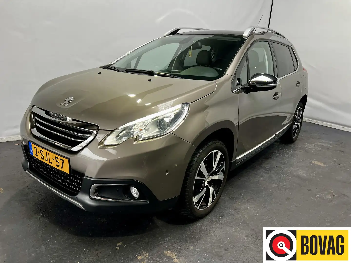 Peugeot 2008 1.6 VTi Féline panoramadak trekhaak navigatie Gris - 1