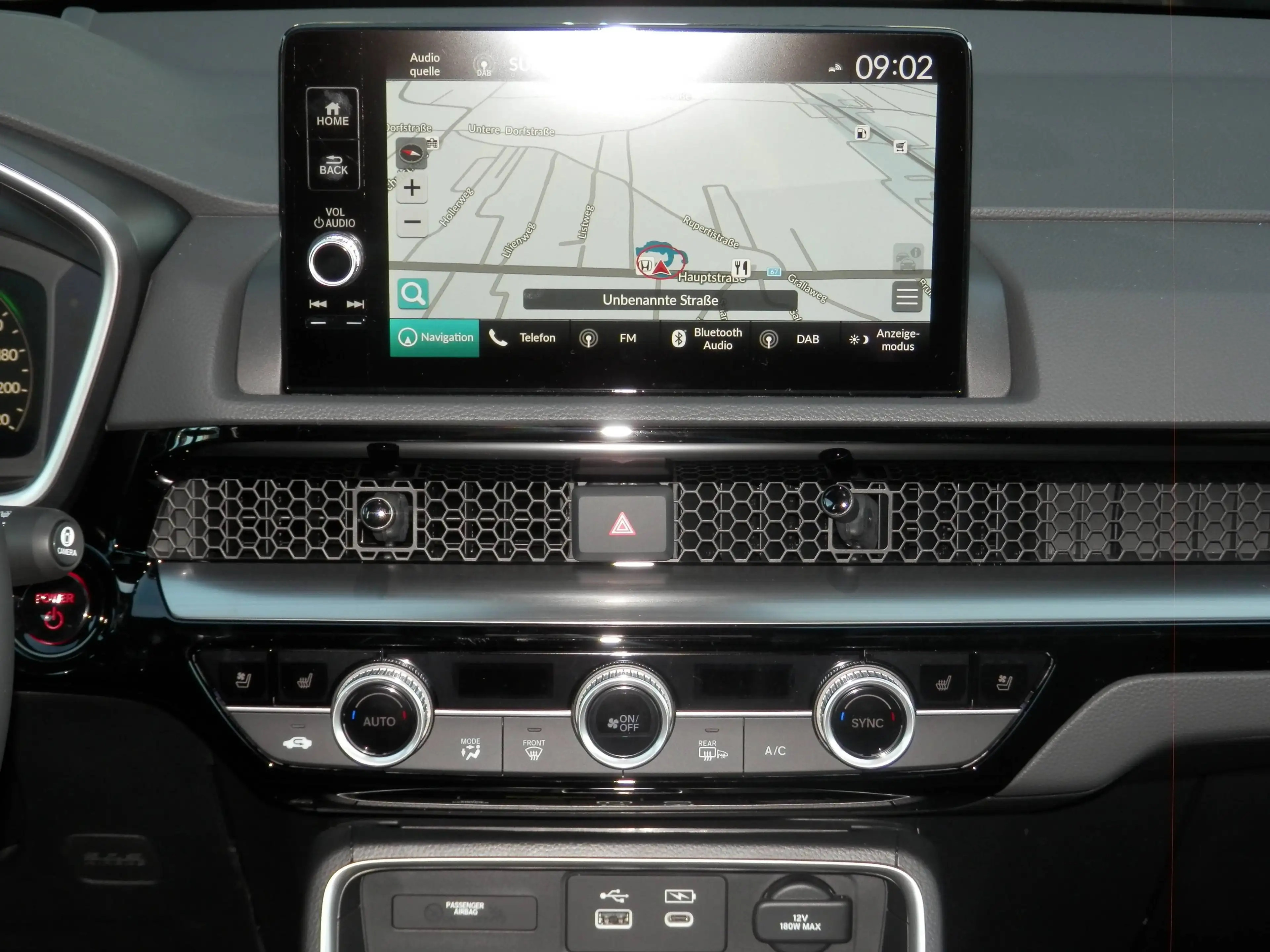 Honda CR-V 2,0 i-MMD e:HEV Advance AWD Aut. — photo 8