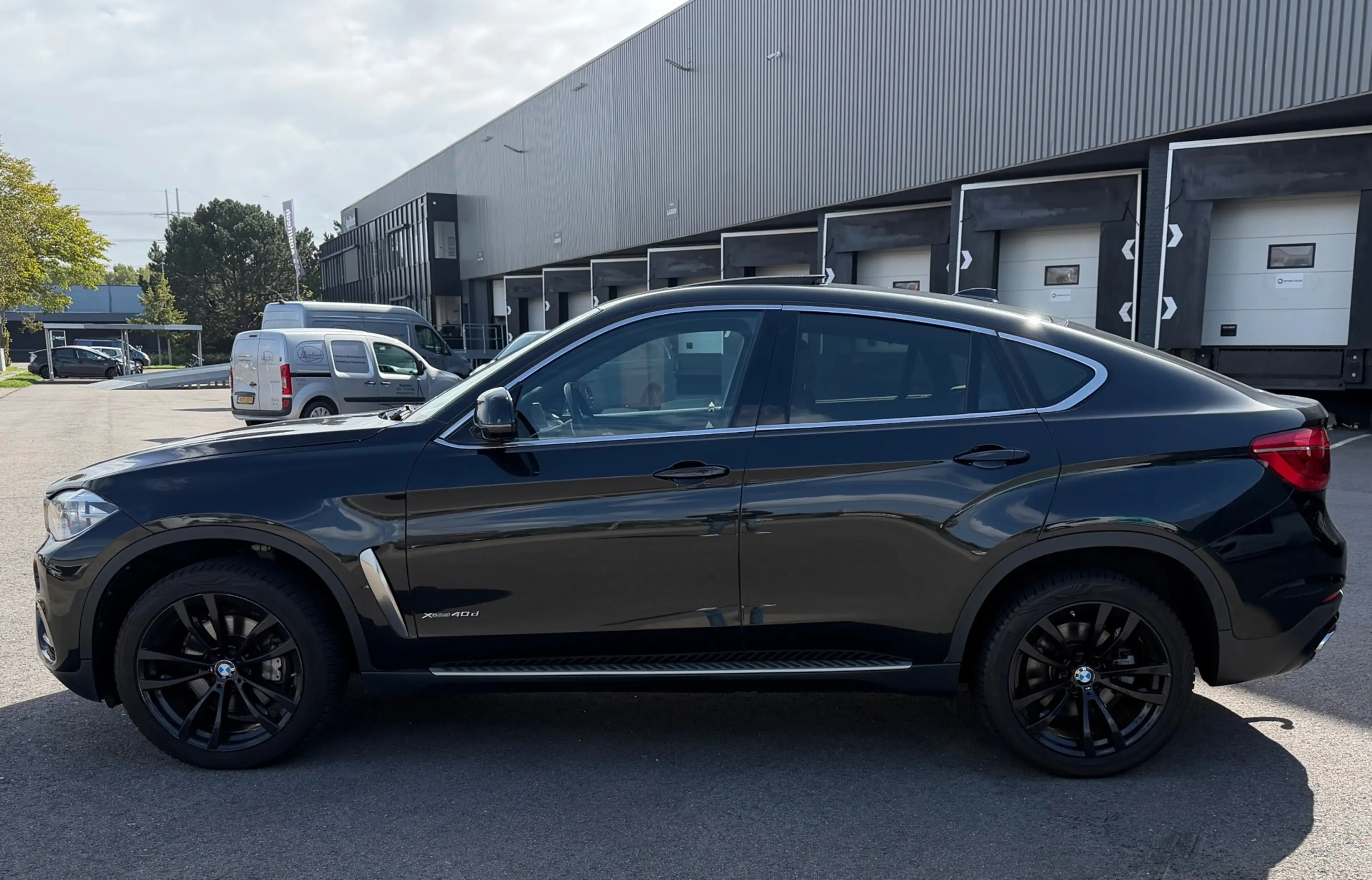 BMW X6 XDrive40d High Executive PANO/HEAD-UP/LEDER/360CAM — photo 3