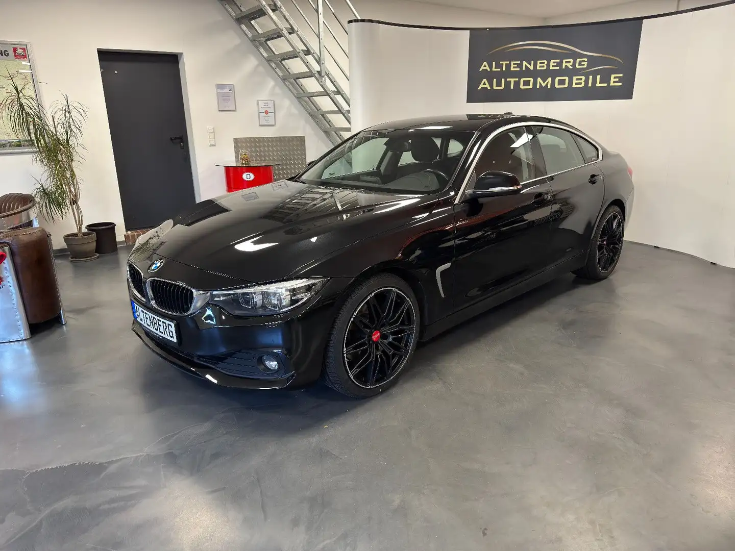 BMW 430 d Gran Coupe Advantage LED Sitzhzg PDC Memory Schwarz - 2