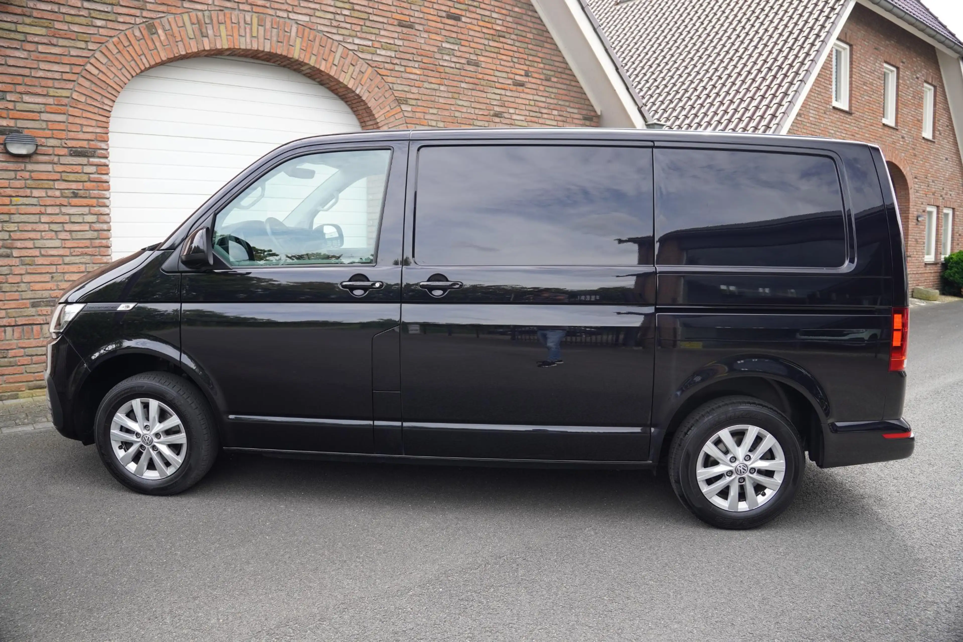 Volkswagen T6.1 Transporter 2.0 TDI 150 pk DSG 2x Schuifdeur-L1H1-Clima-KLEP A — photo 12
