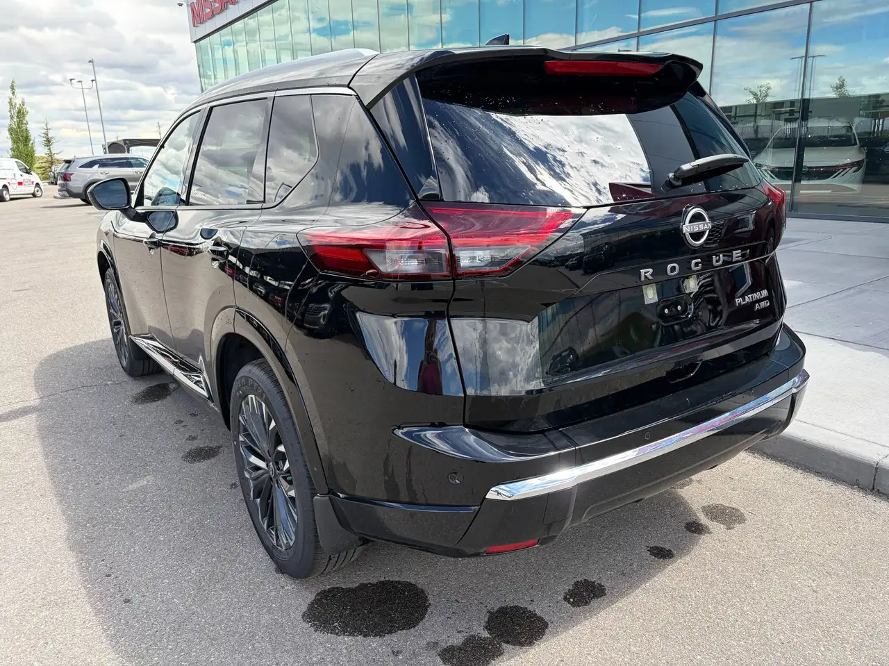 Nissan Rogue снимка Nissan Rogue