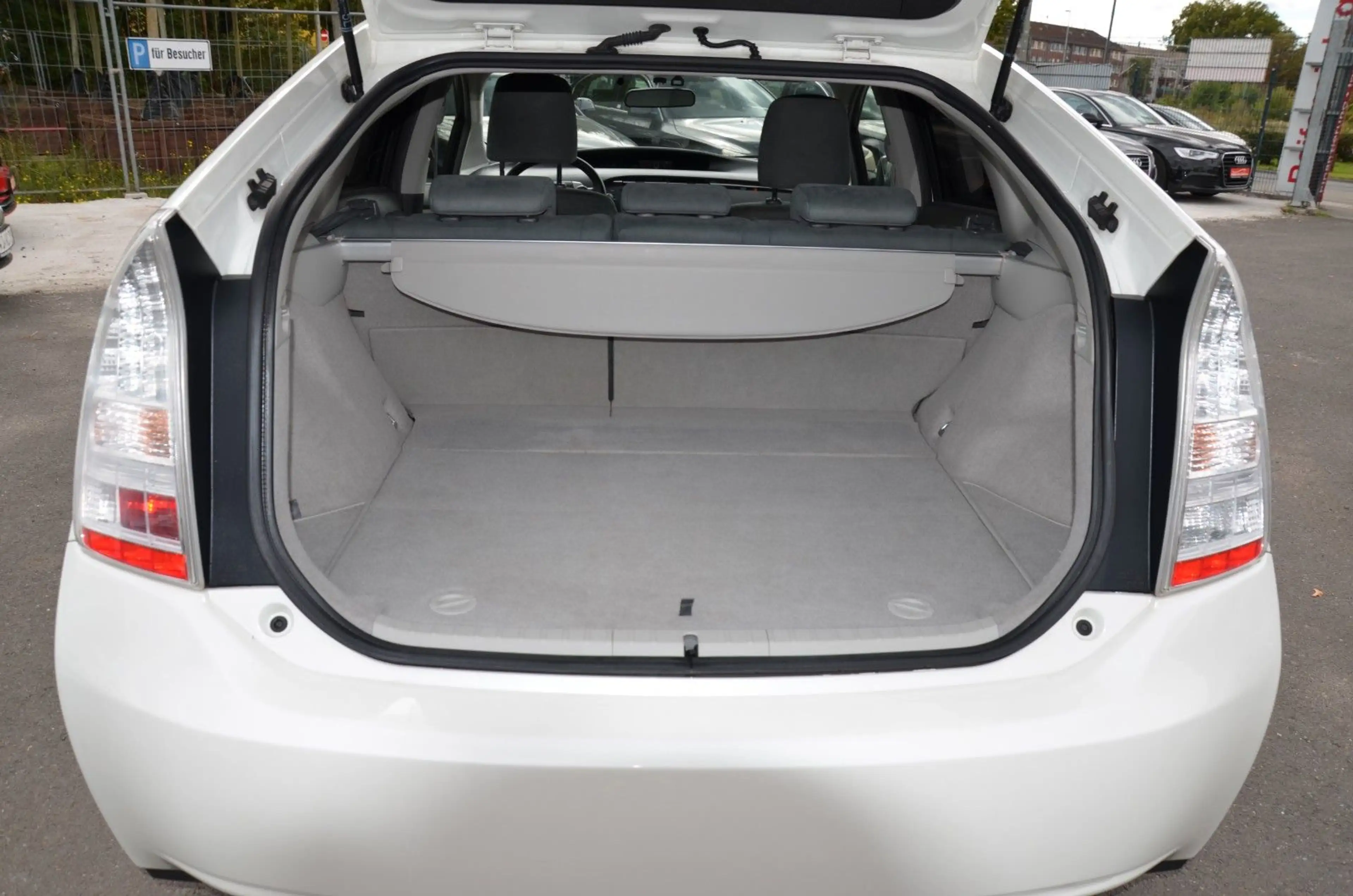 Toyota Prius Life*KAM*NAVI*HupDis*TEMPO*PDC*HYBRID*TOP — photo 8