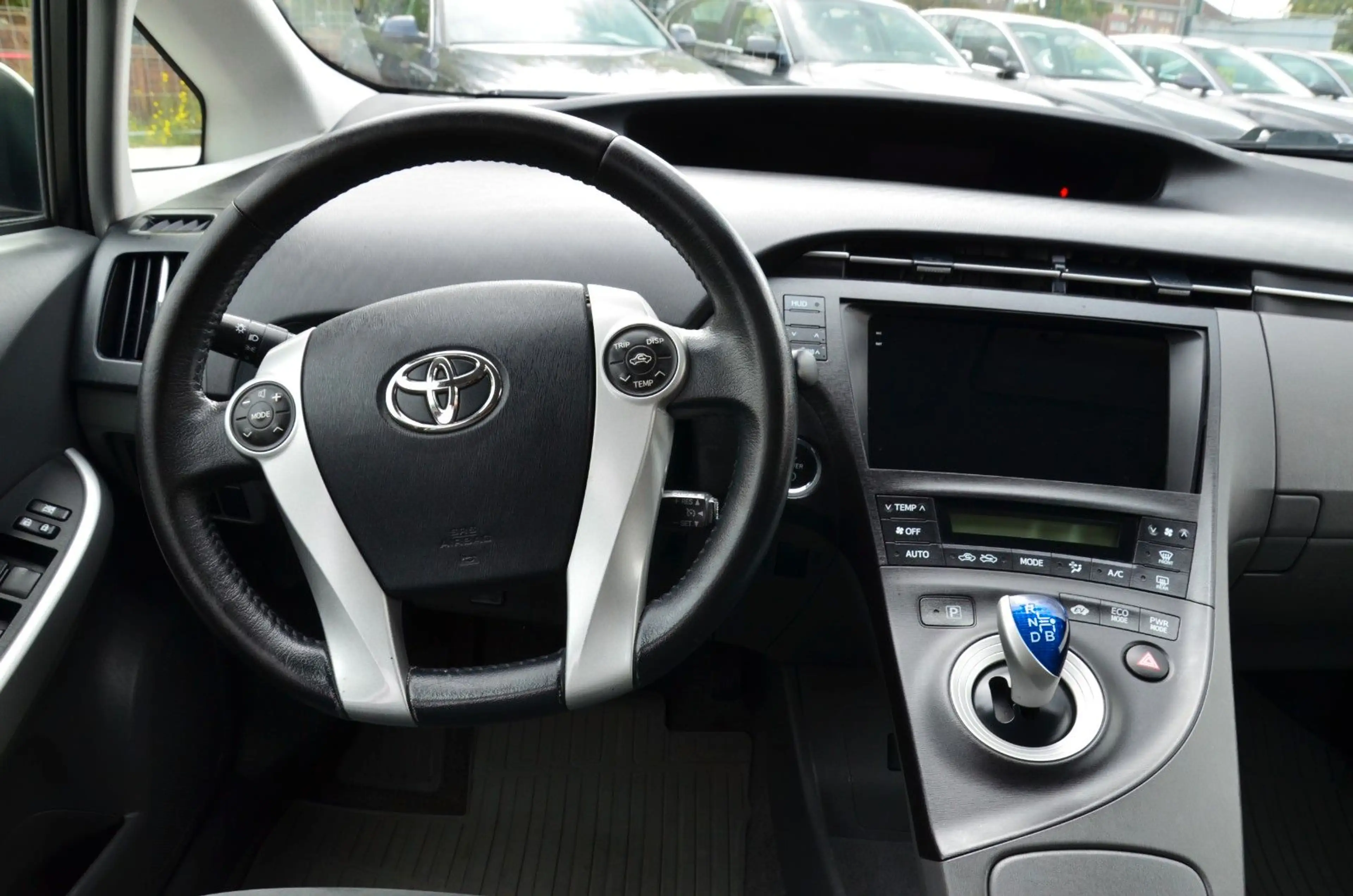 Toyota Prius Life*KAM*NAVI*HupDis*TEMPO*PDC*HYBRID*TOP — photo 10