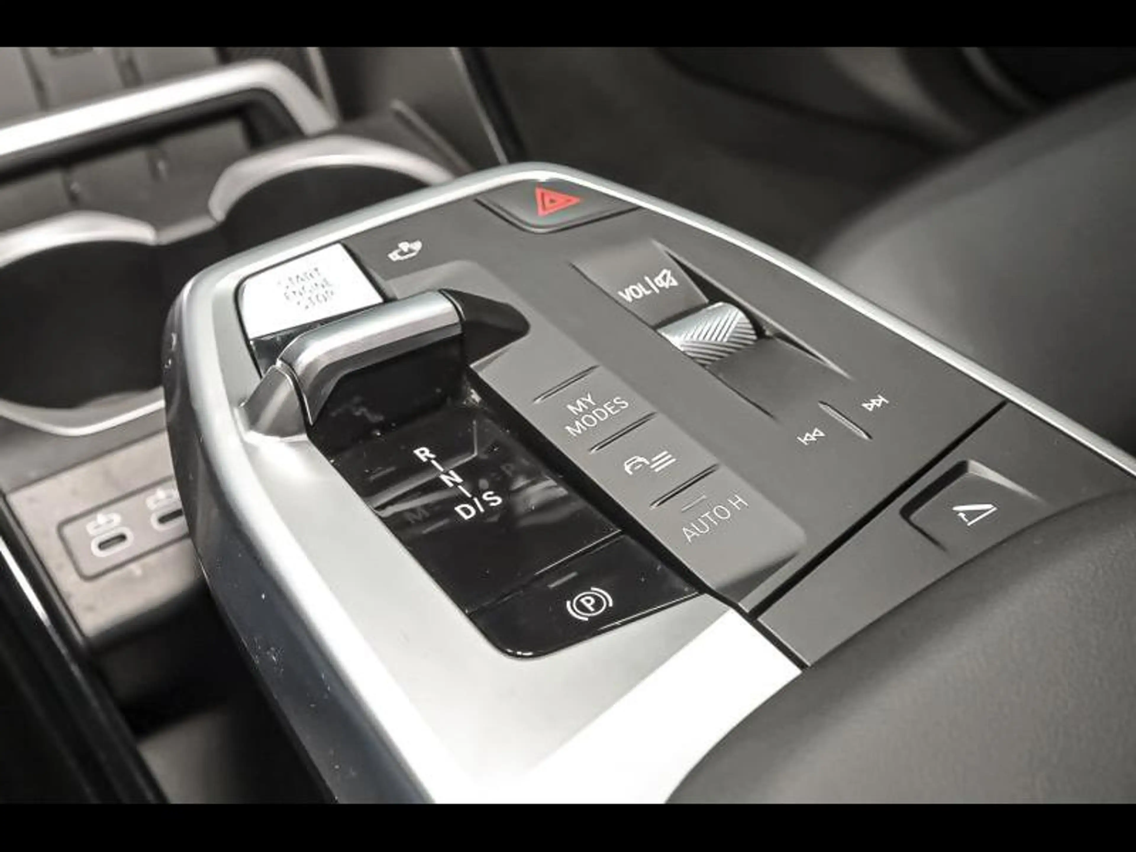 BMW X2 sDrive20i - MPACK|DASS+|CAM|PANO|H&K|COMFORT — photo 11