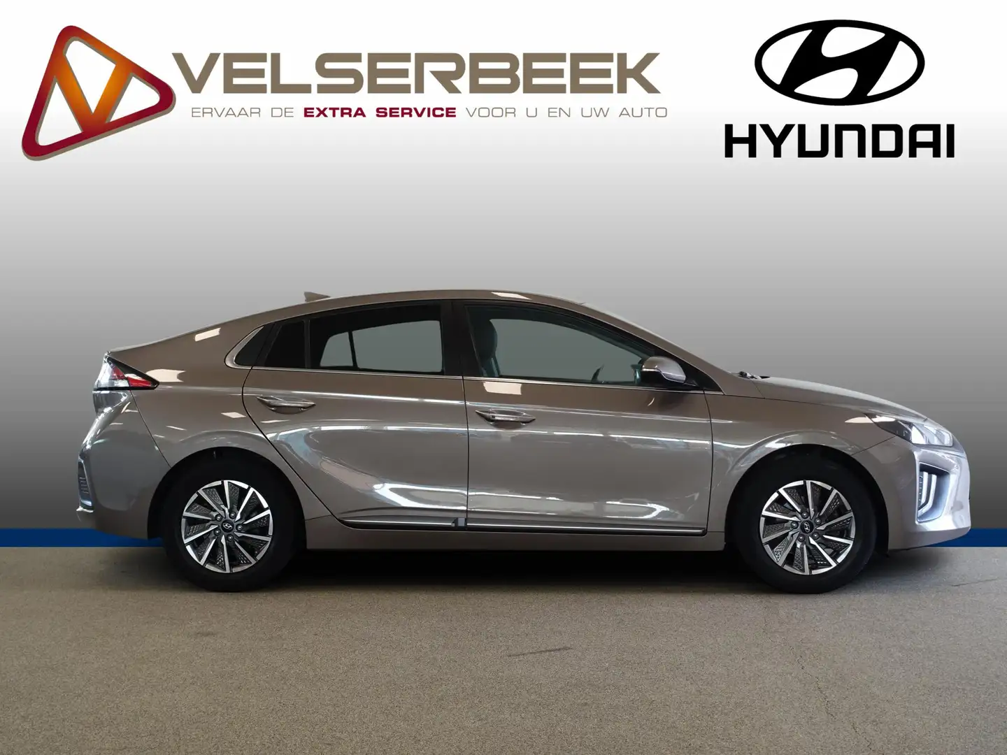 Hyundai IONIQ EV Premium 38 kWh * €2000 SUBSIDIE / BTW AUTO * Marrone - 2