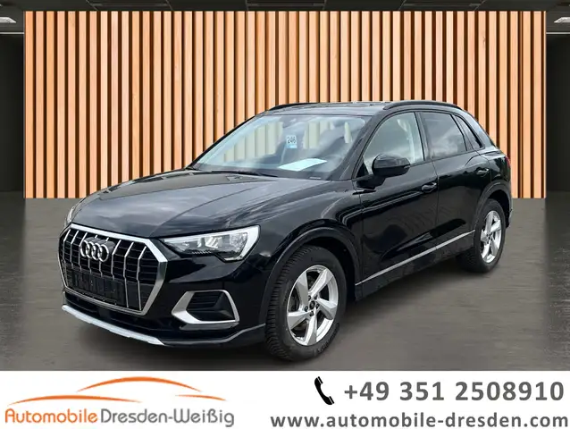 Audi Q3 main image