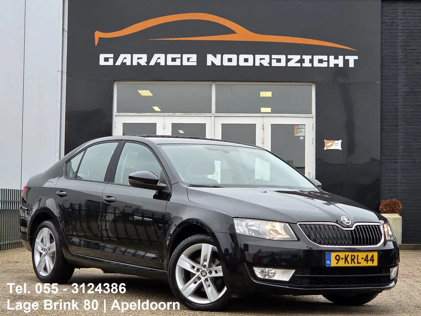 Skoda Octavia 1.4 TSI 140pk Greentech Ambition NAVIGATIE|CRUISE Fekete - 1