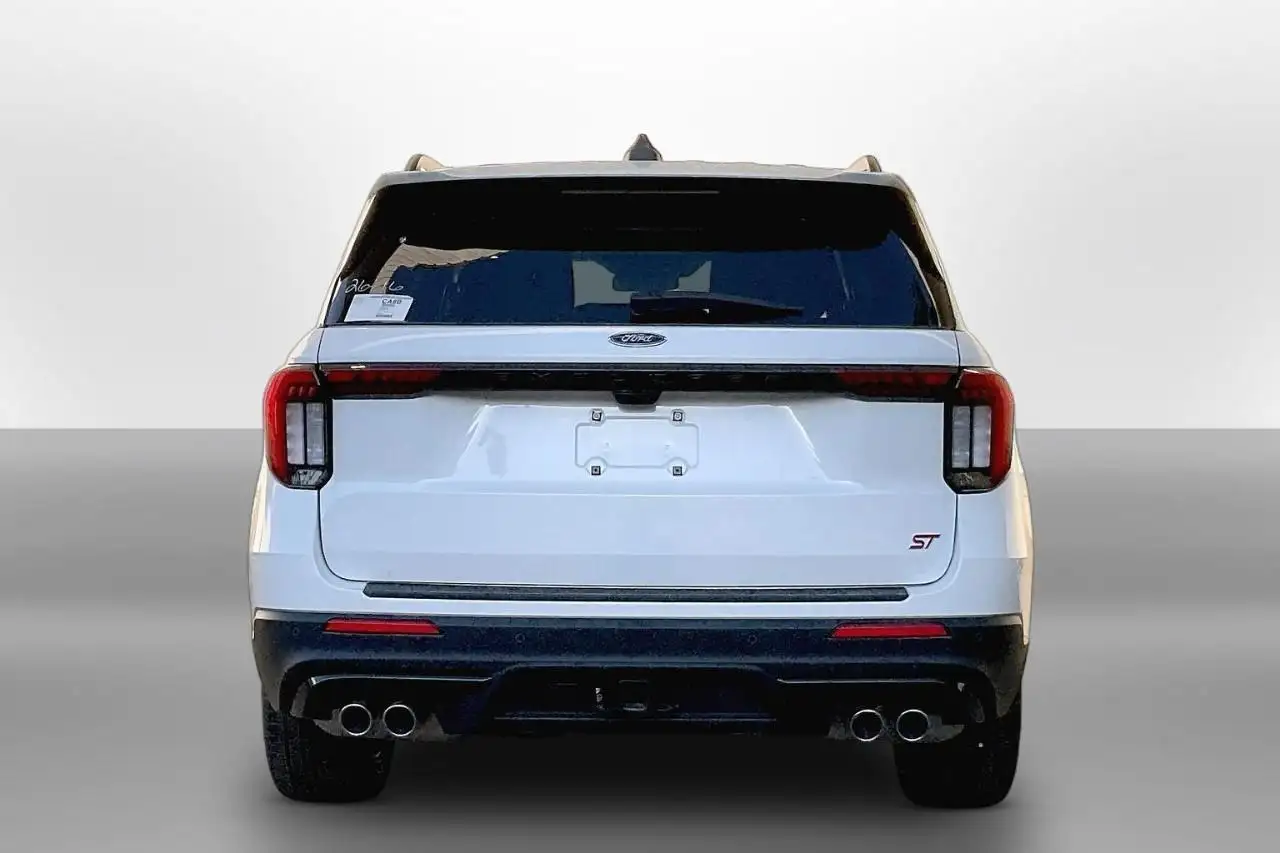 Ford Explorer снимка Ford Explorer