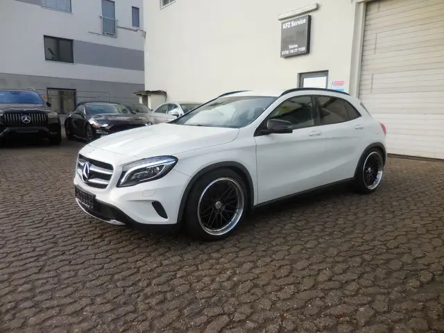 Mercedes-Benz GLA 180