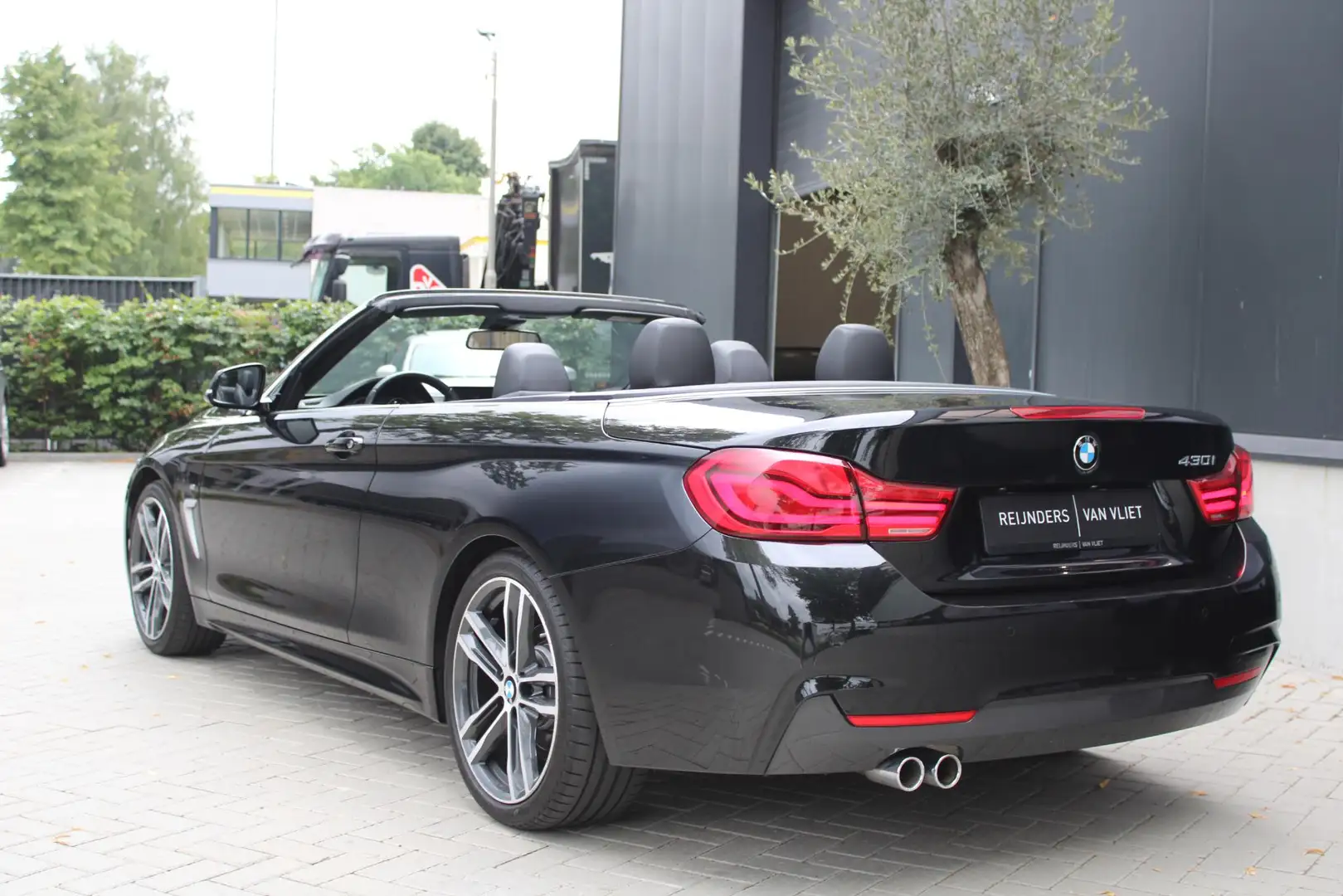 BMW 430 4-serie 430i Cabriolet High Executive Edition M-Sp Zwart - 2