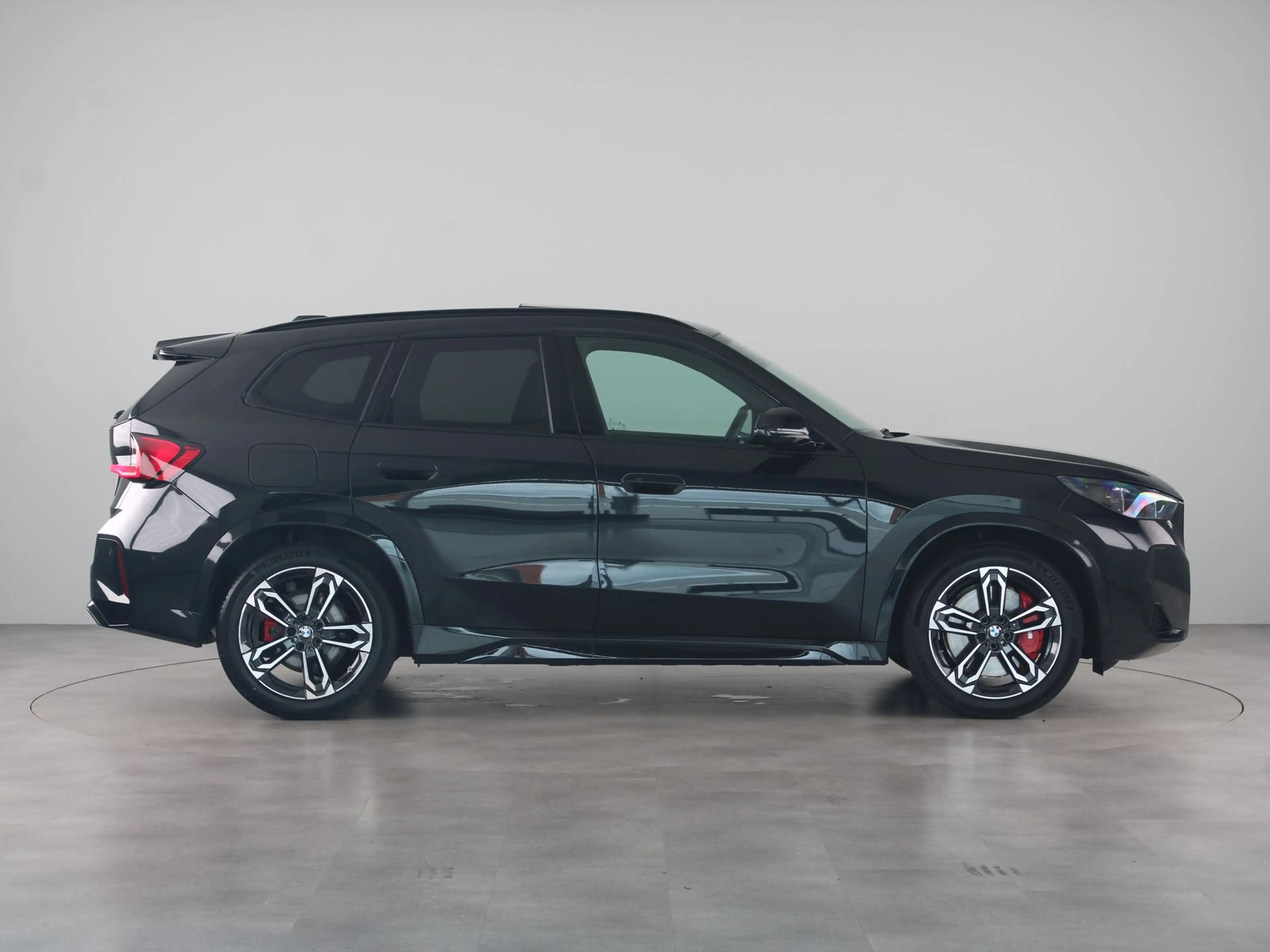 BMW X1 xDrive30e — photo 9