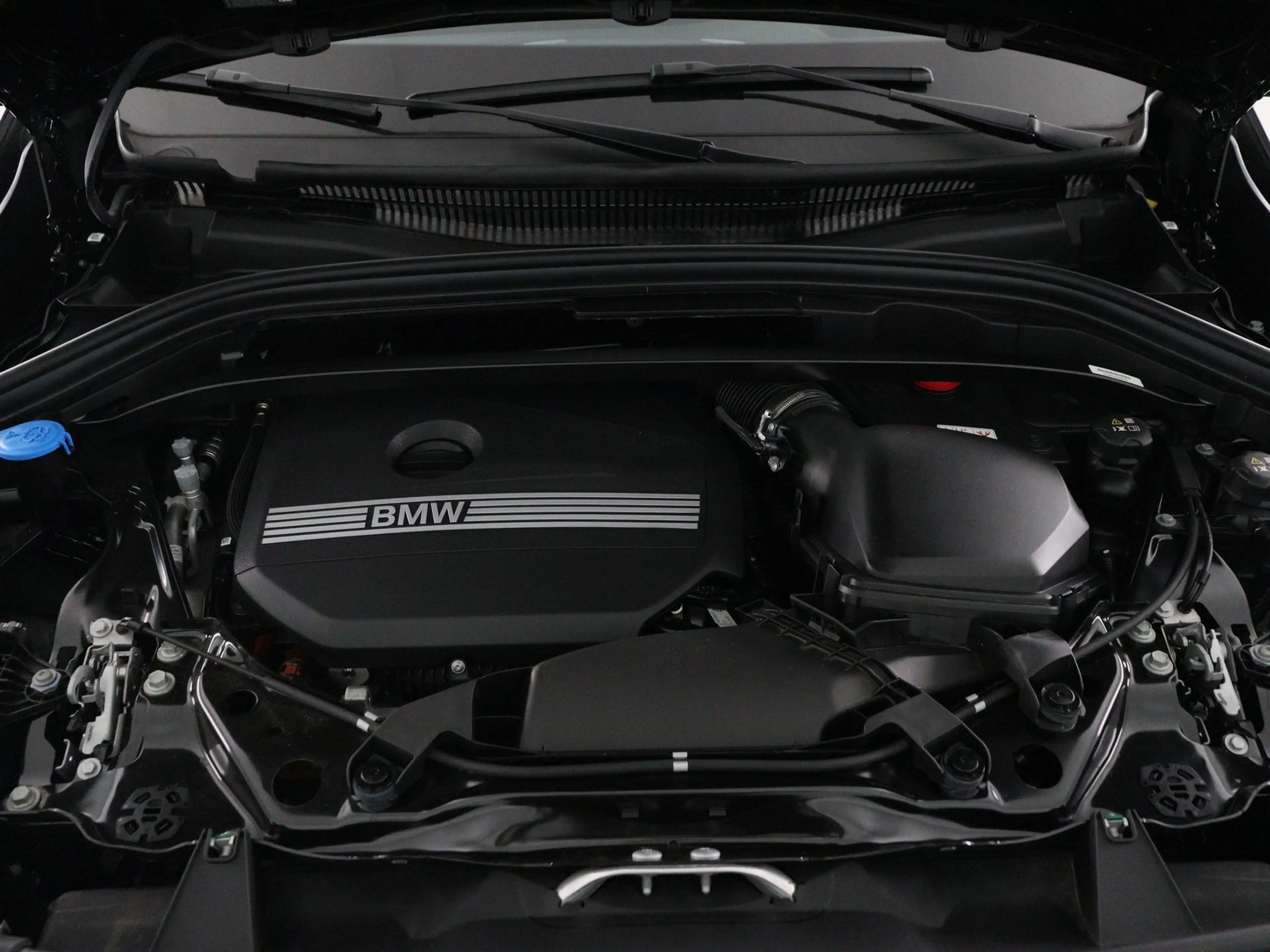 BMW X1 xDrive30e — photo 5