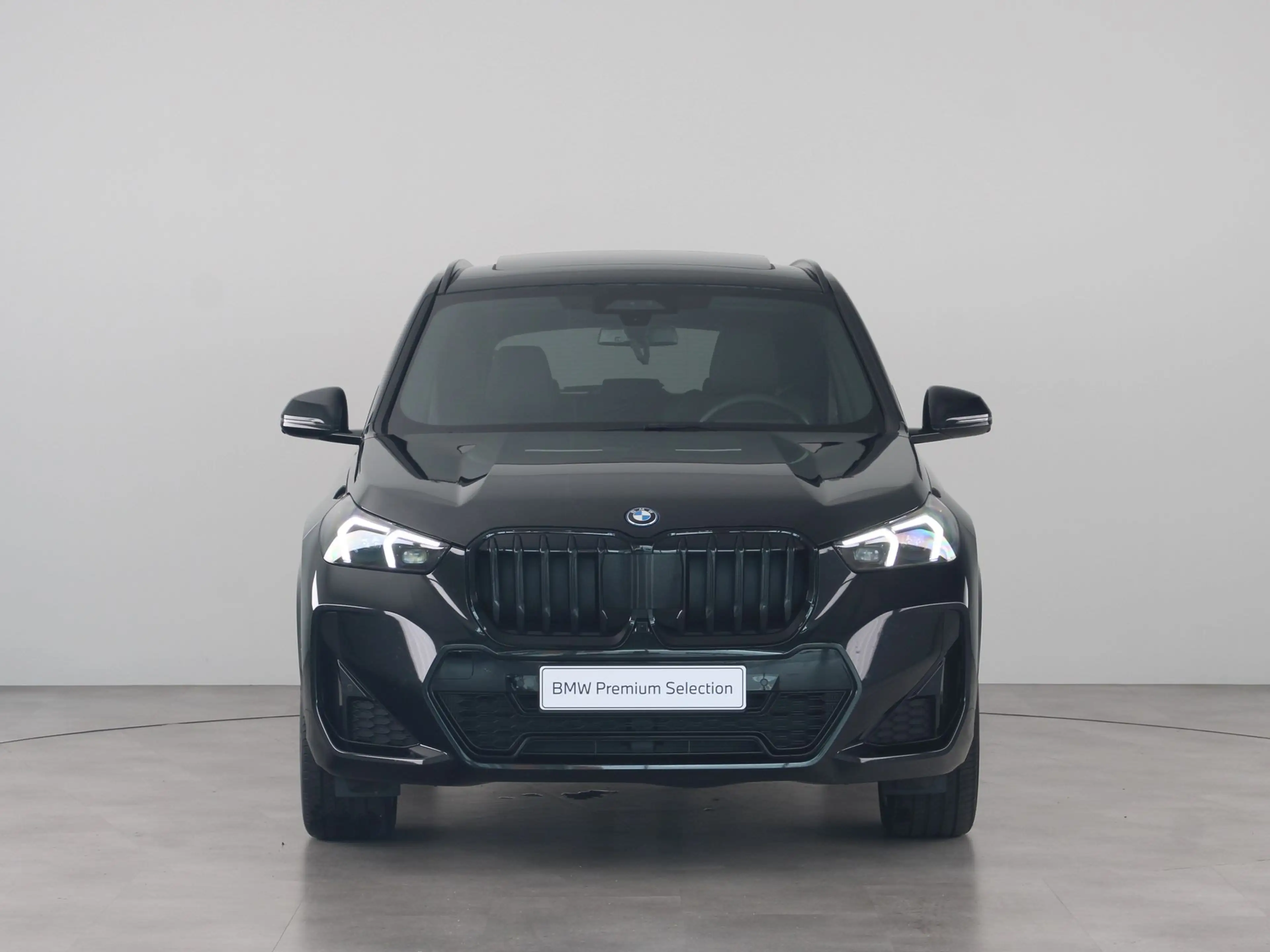 BMW X1 xDrive30e — photo 7