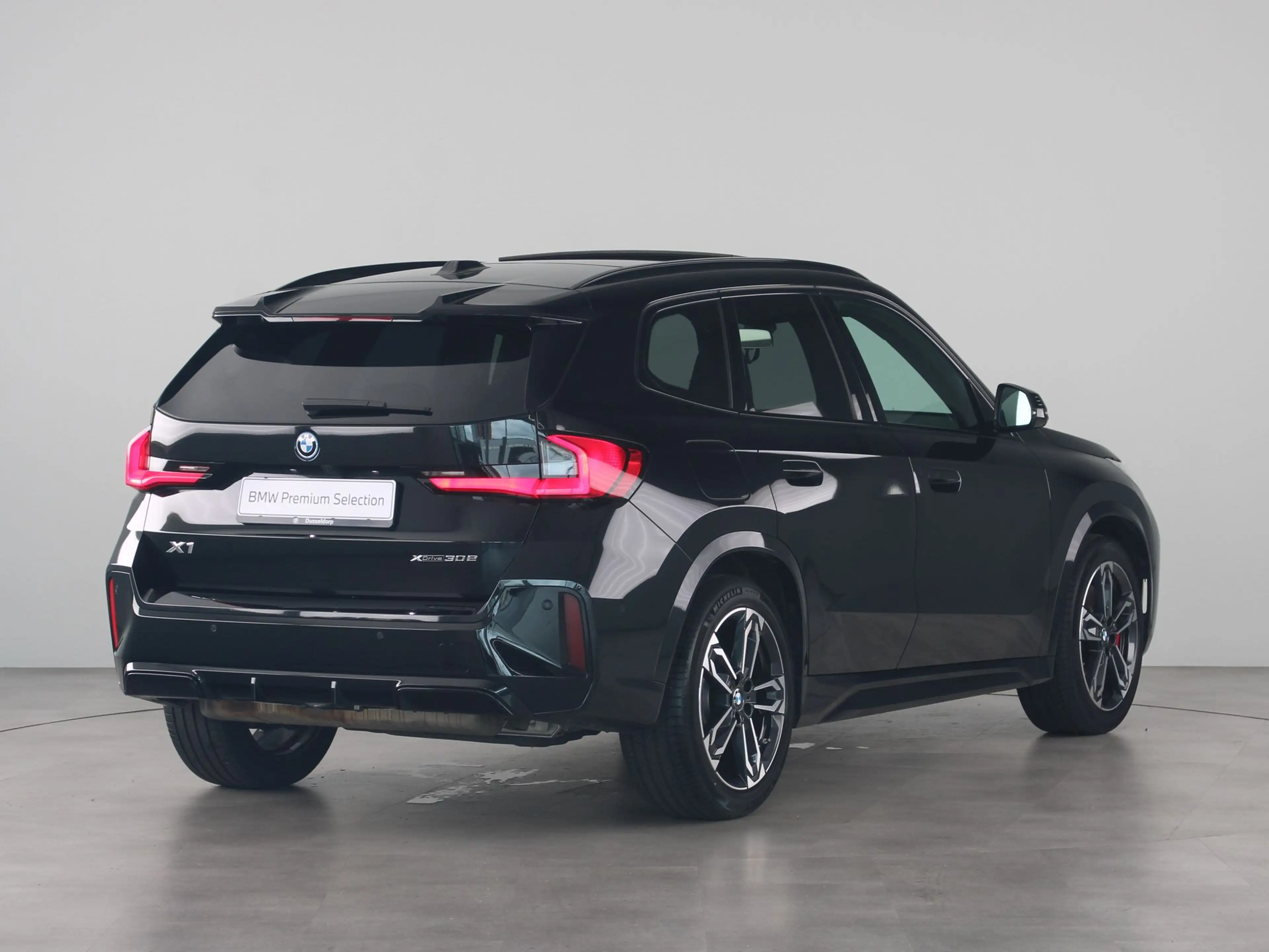 BMW X1 xDrive30e — photo 10