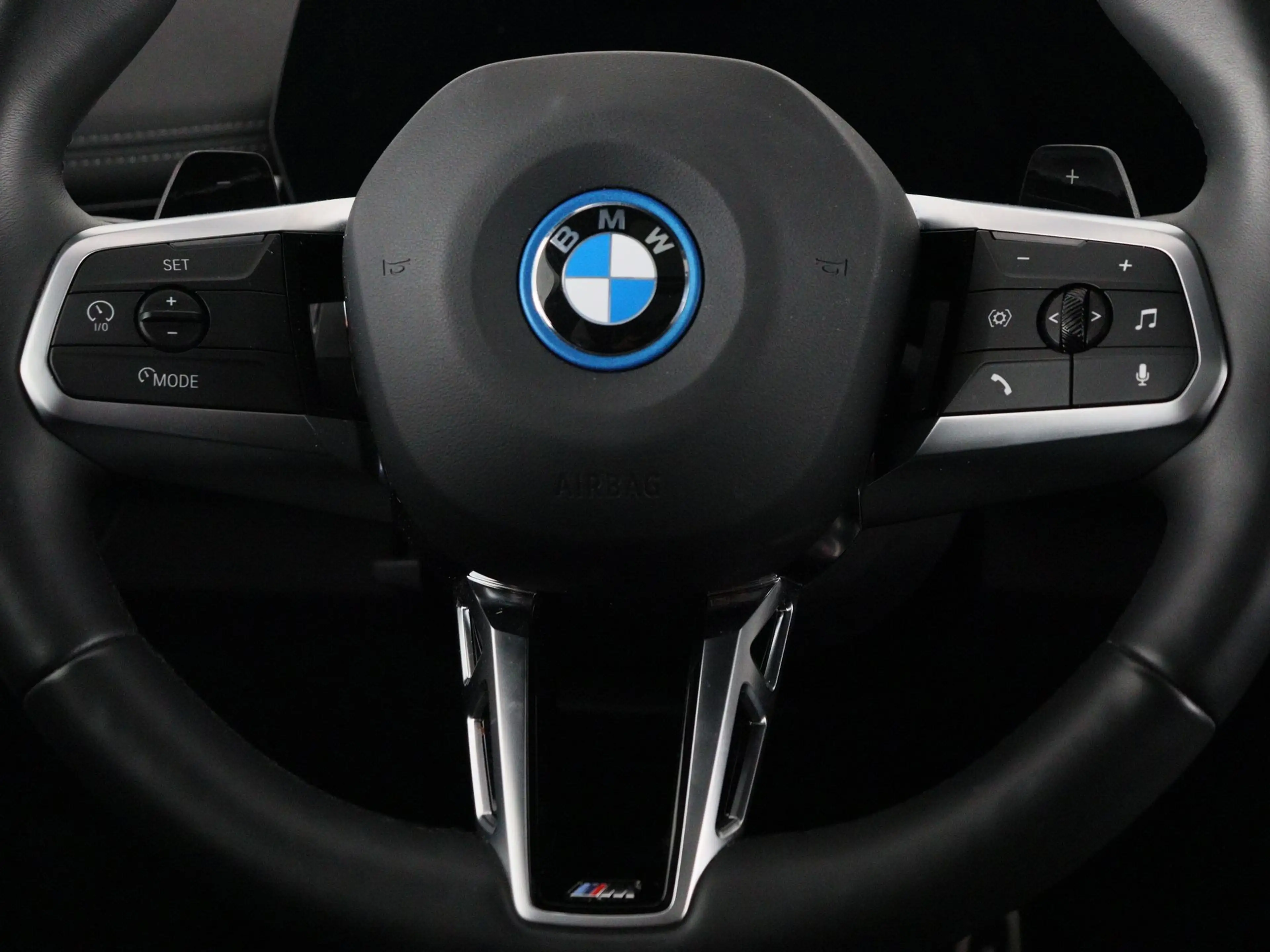 BMW X1 xDrive30e — photo 3