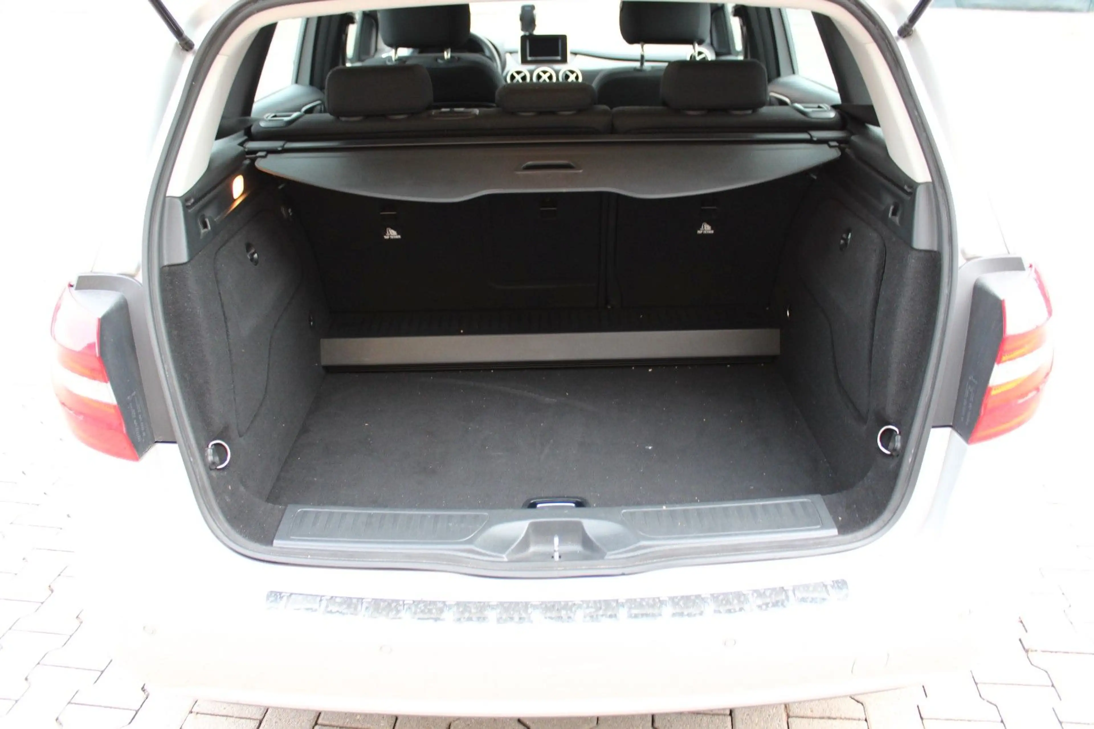 Mercedes-Benz B 180 BlueEfficiency — photo 6