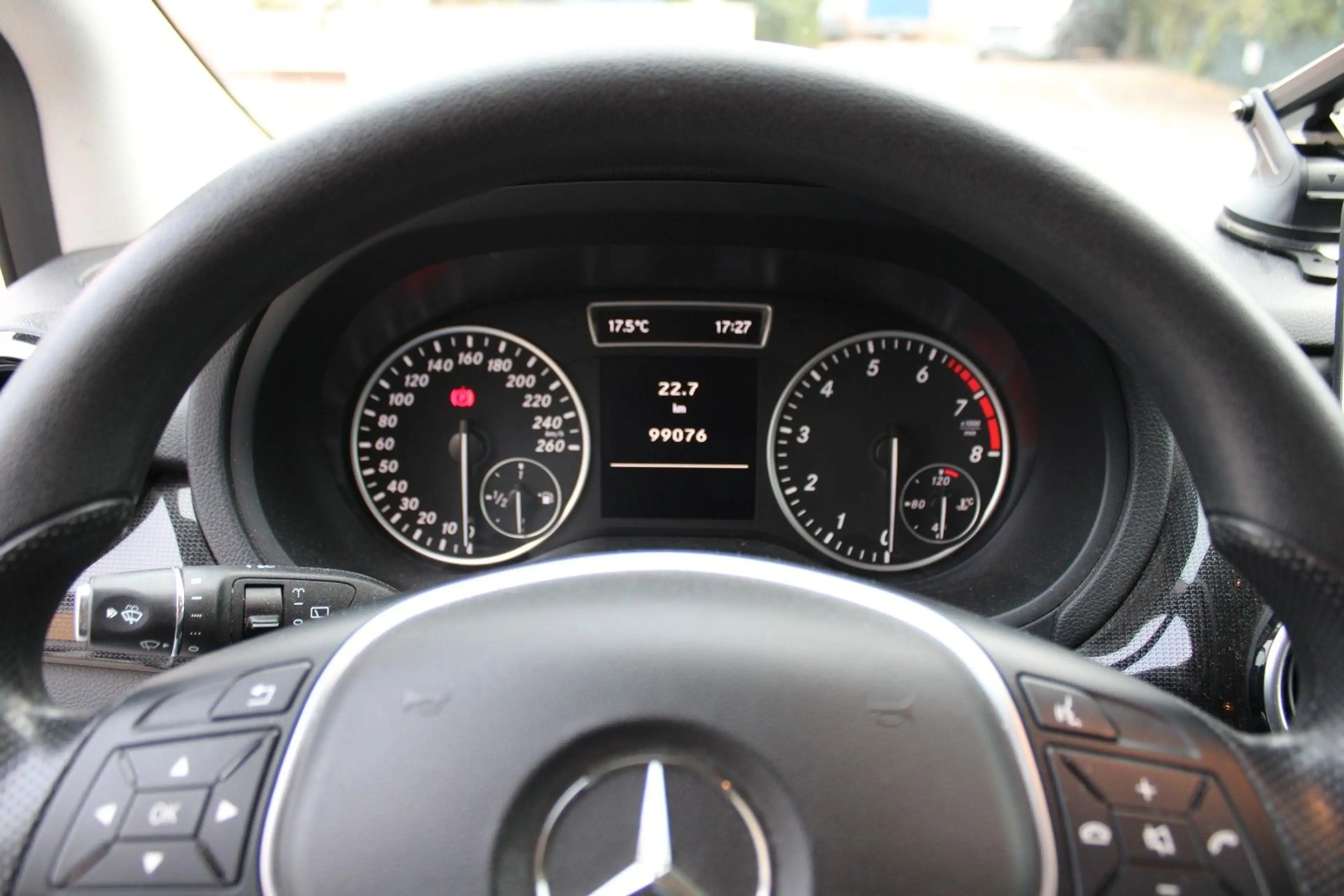 Mercedes-Benz B 180 BlueEfficiency — photo 13