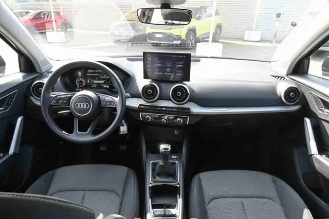 Audi Q2 view 11