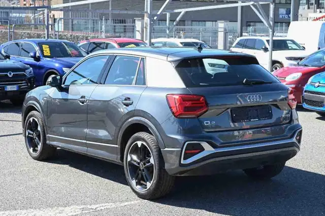 Audi Q2 view 7