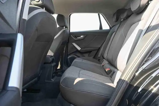 Audi Q2 view 15