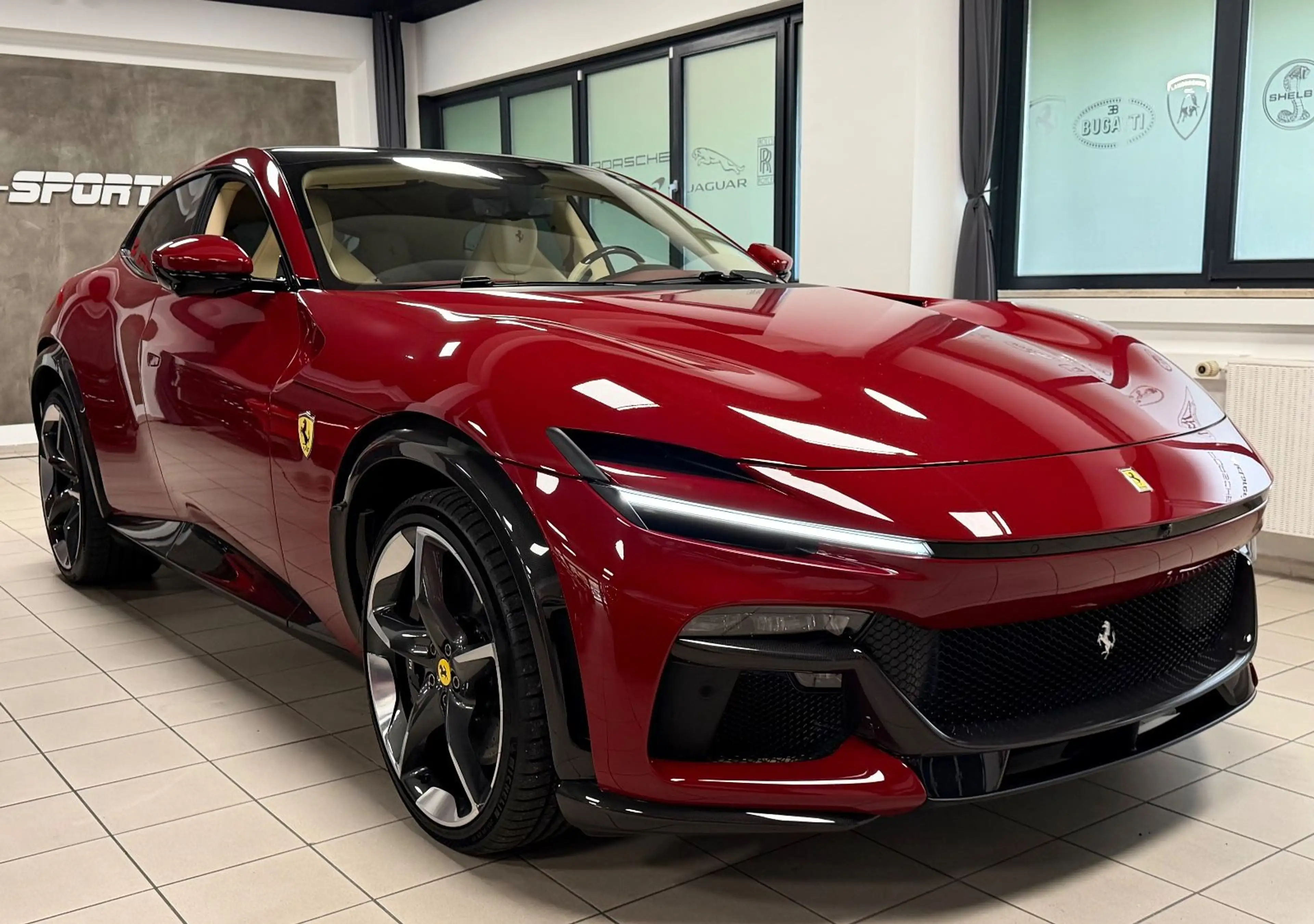 Ferrari Purosangue PUROSANGUE V12 RED EXT CREMA INT CARBON FULLOPT!