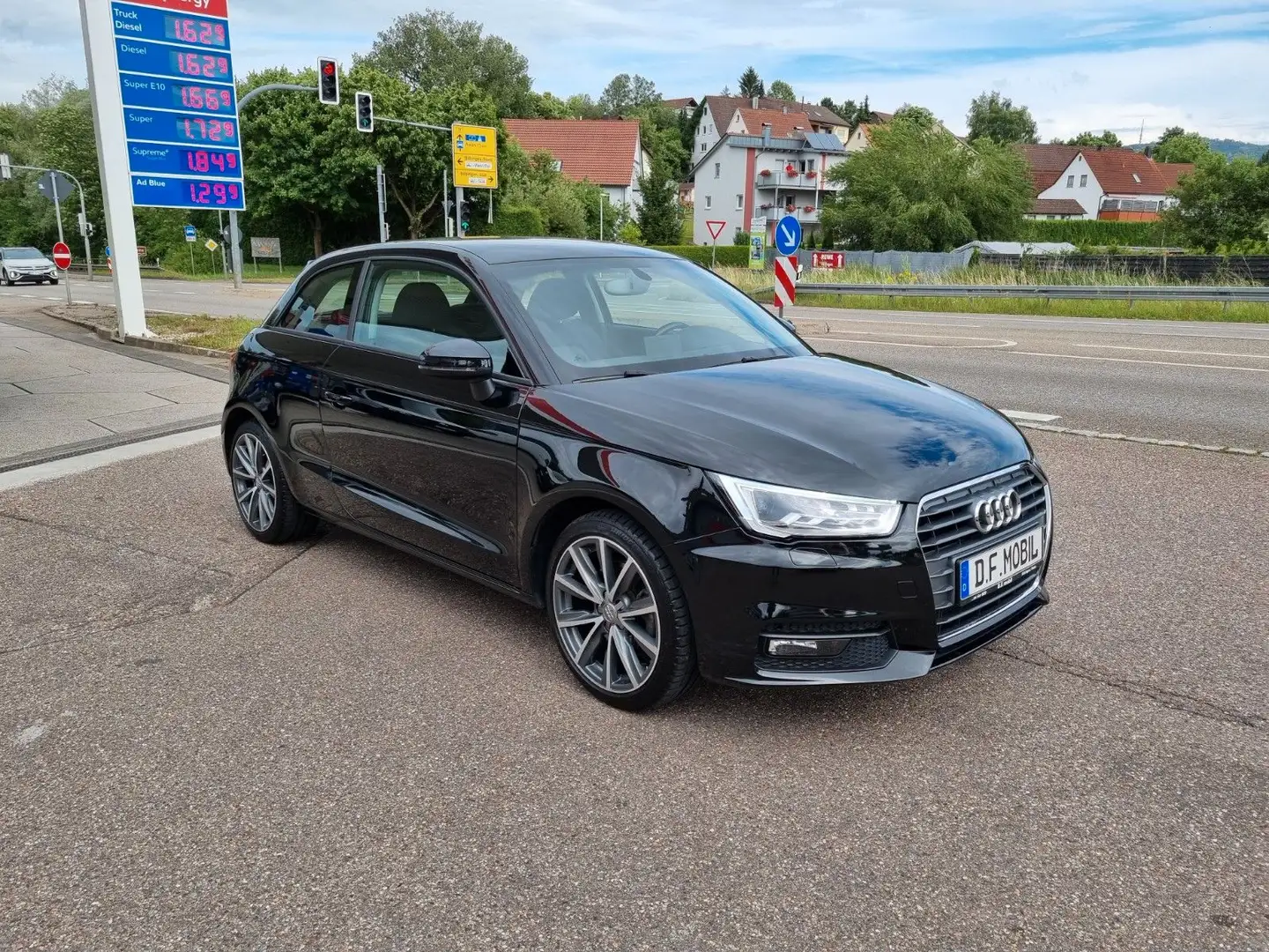 Audi A1 1.4 TFSI sport DSG,Xenon,Sportsitze, Schwarz - 1