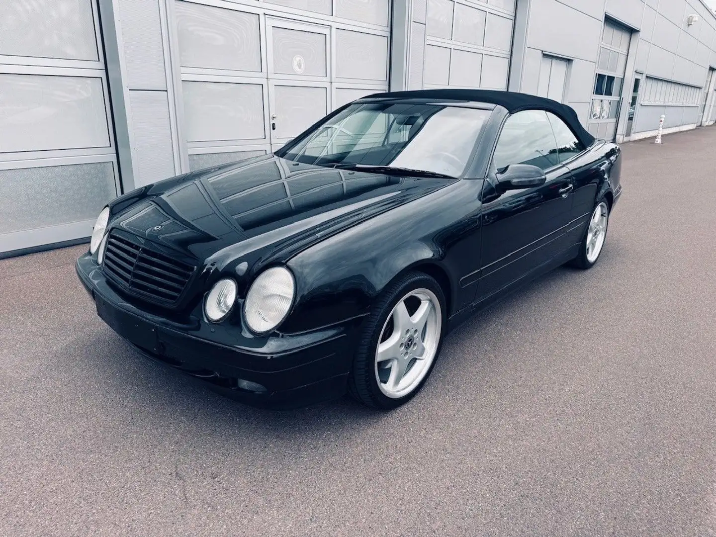 Mercedes-Benz CLK 320 Bose MAE Cabrio  AMG 18 ab 199 Euro Zwart - 1
