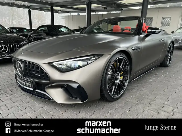 Mercedes-Benz SL view 8