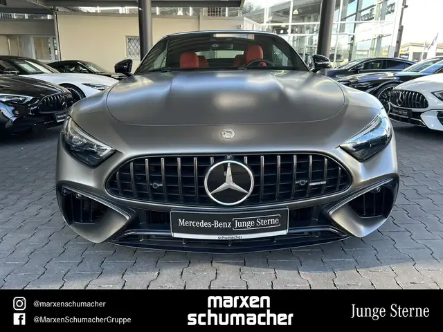 Mercedes-Benz SL view 2
